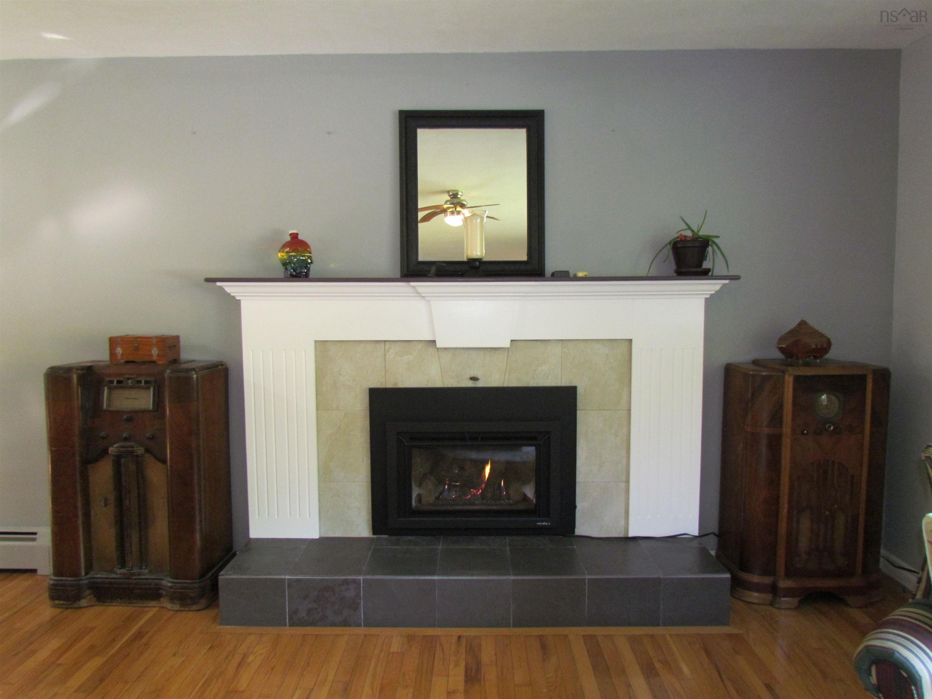 155 Howe Avenue photo #18