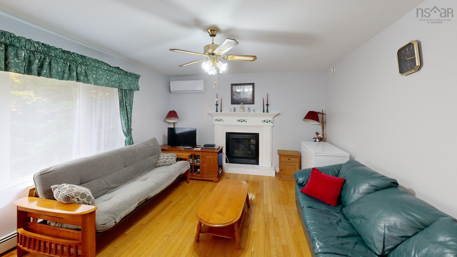 15 Kara Court photo #16