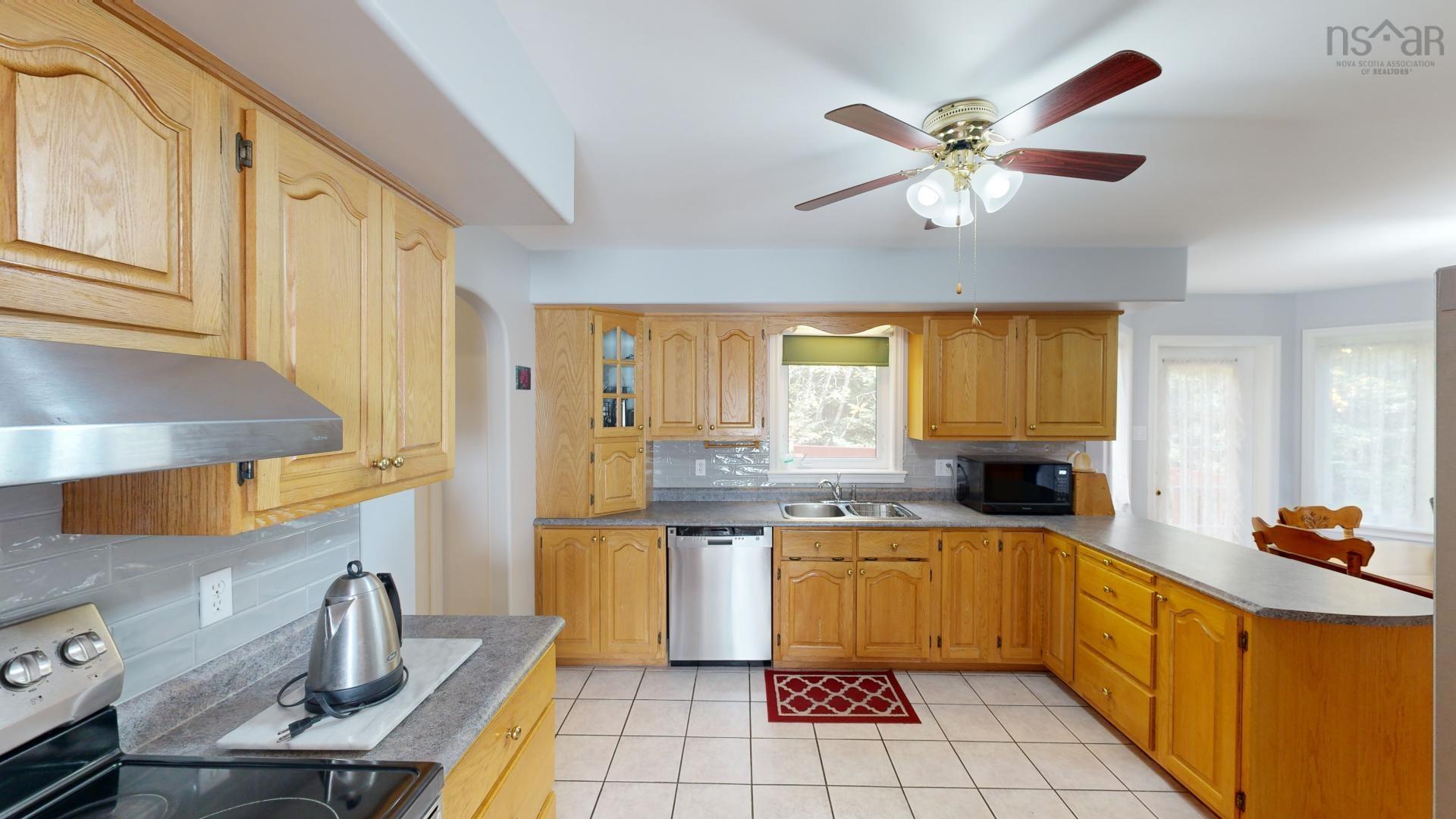 15 Kara Court photo #19