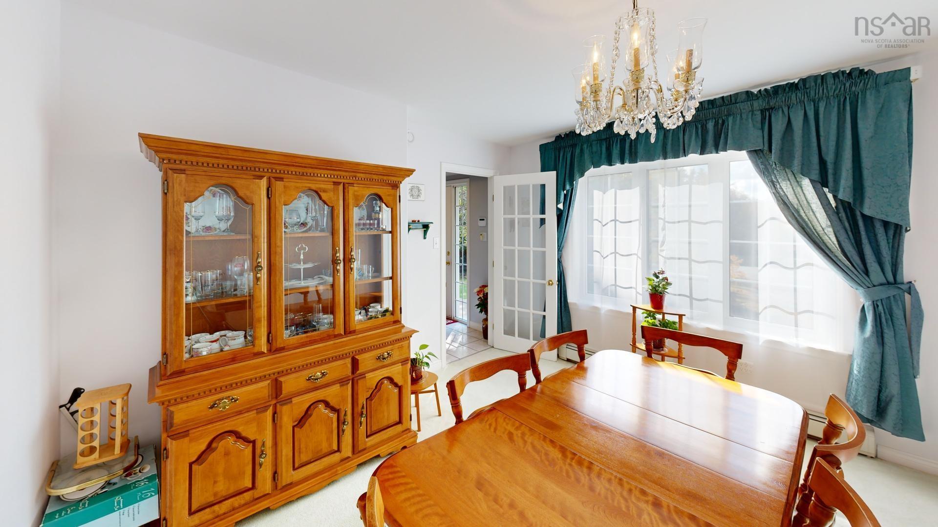 15 Kara Court photo #23