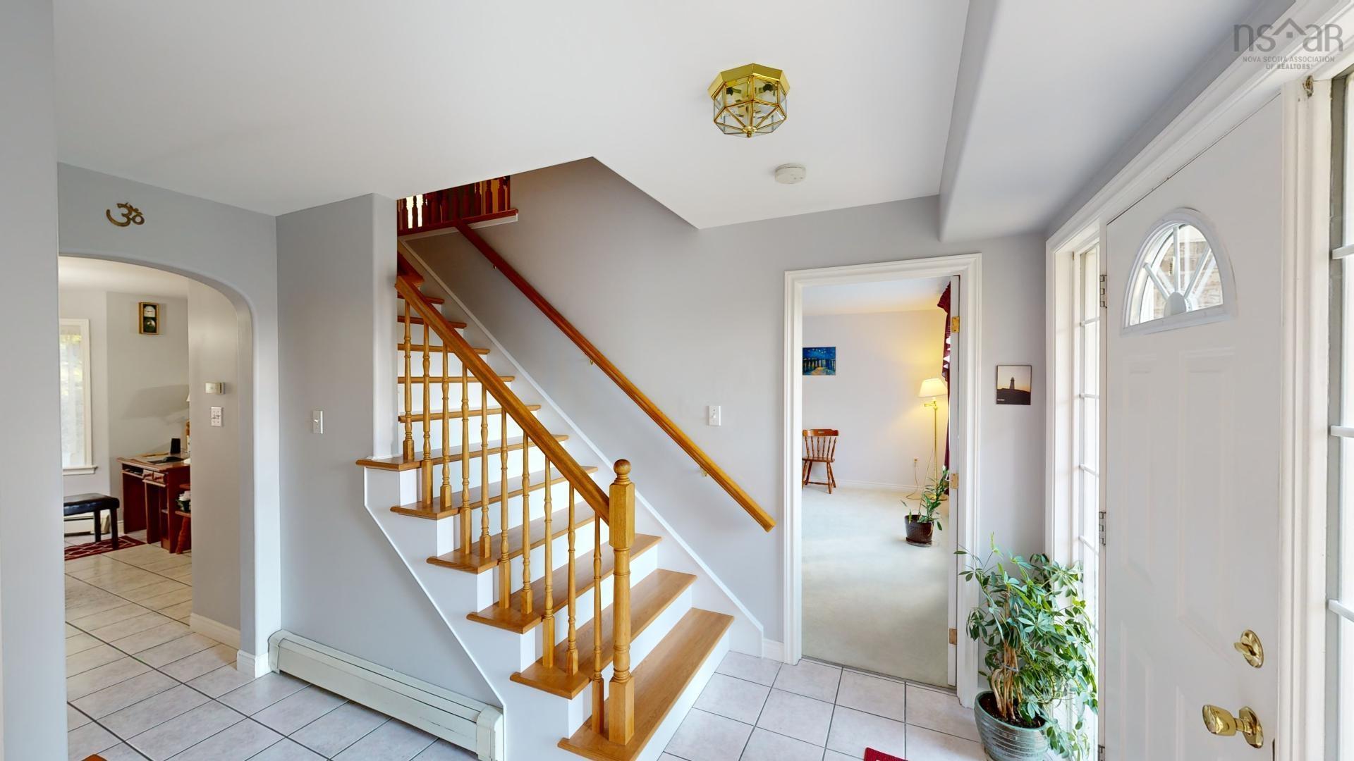 15 Kara Court photo #28