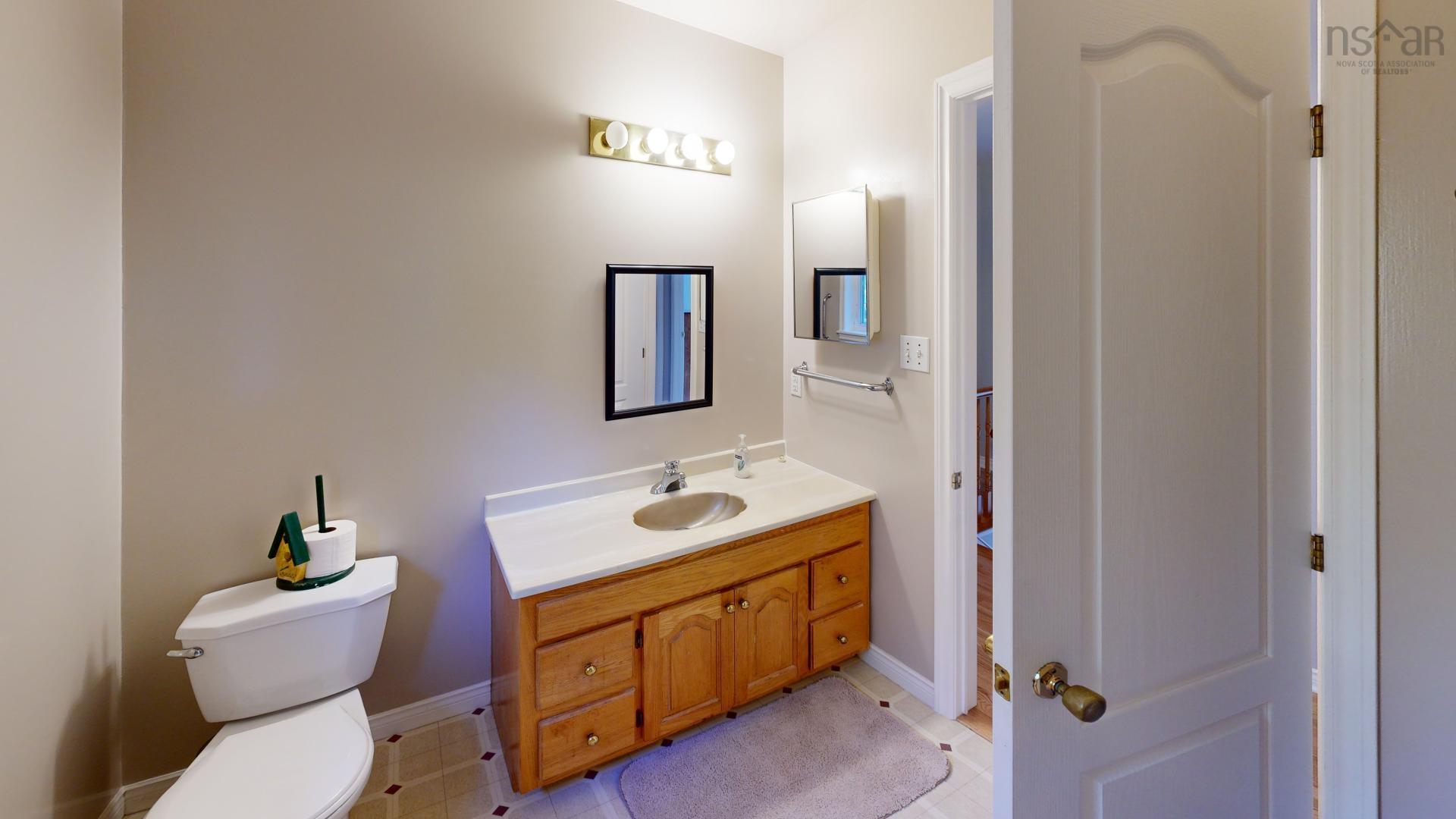 15 Kara Court photo #32