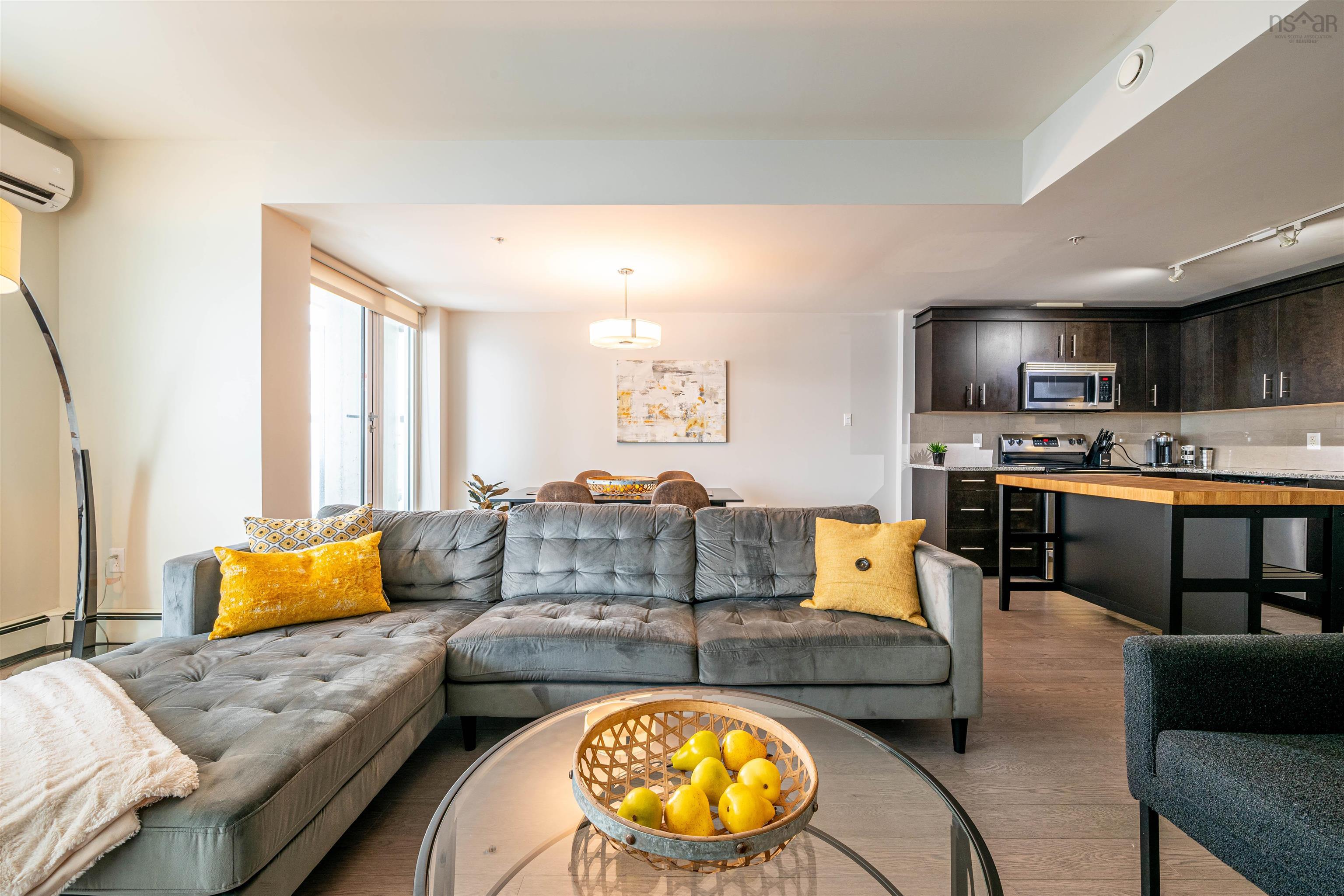 403 15 Kings Wharf Place photo #3