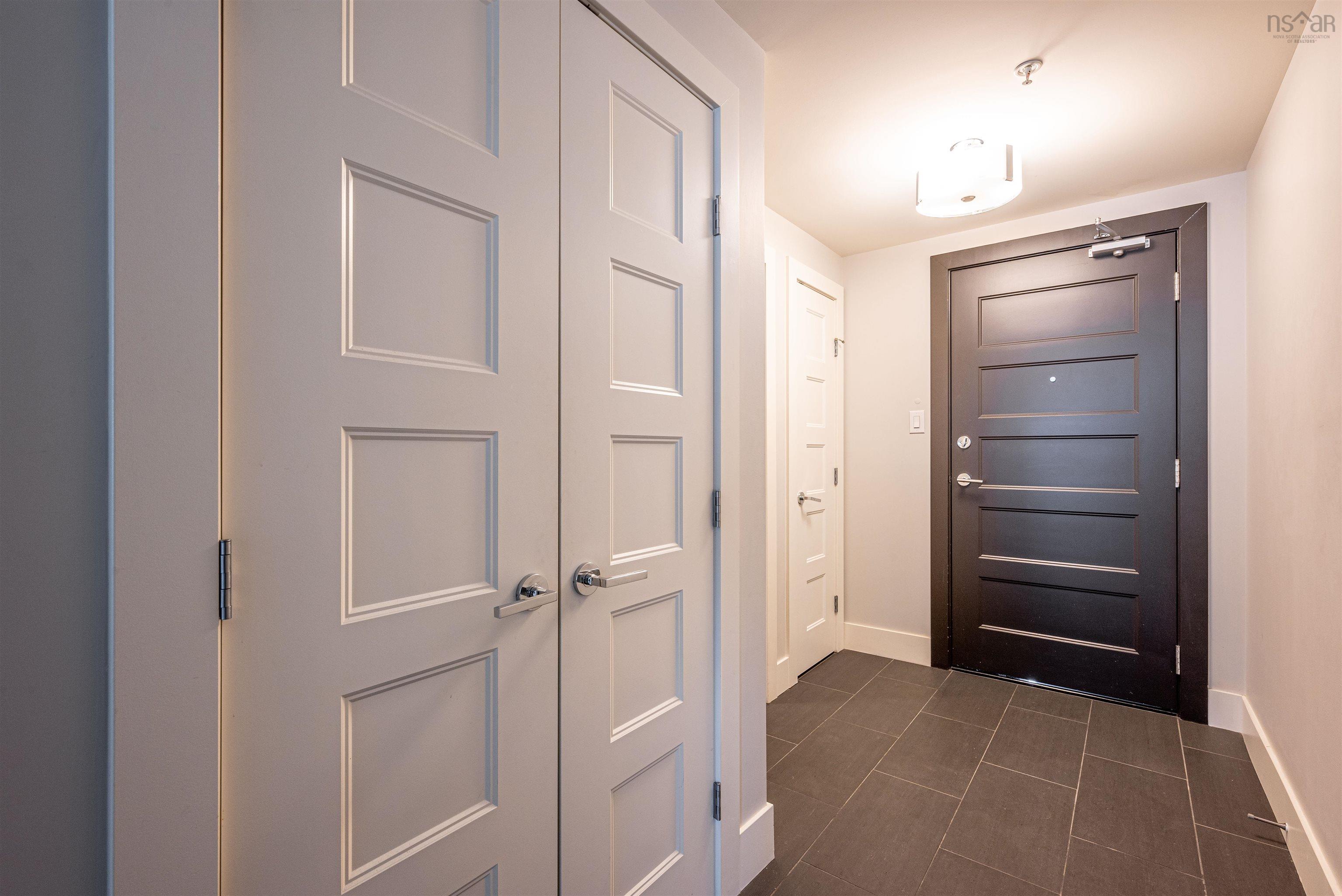 403 15 Kings Wharf Place photo #26