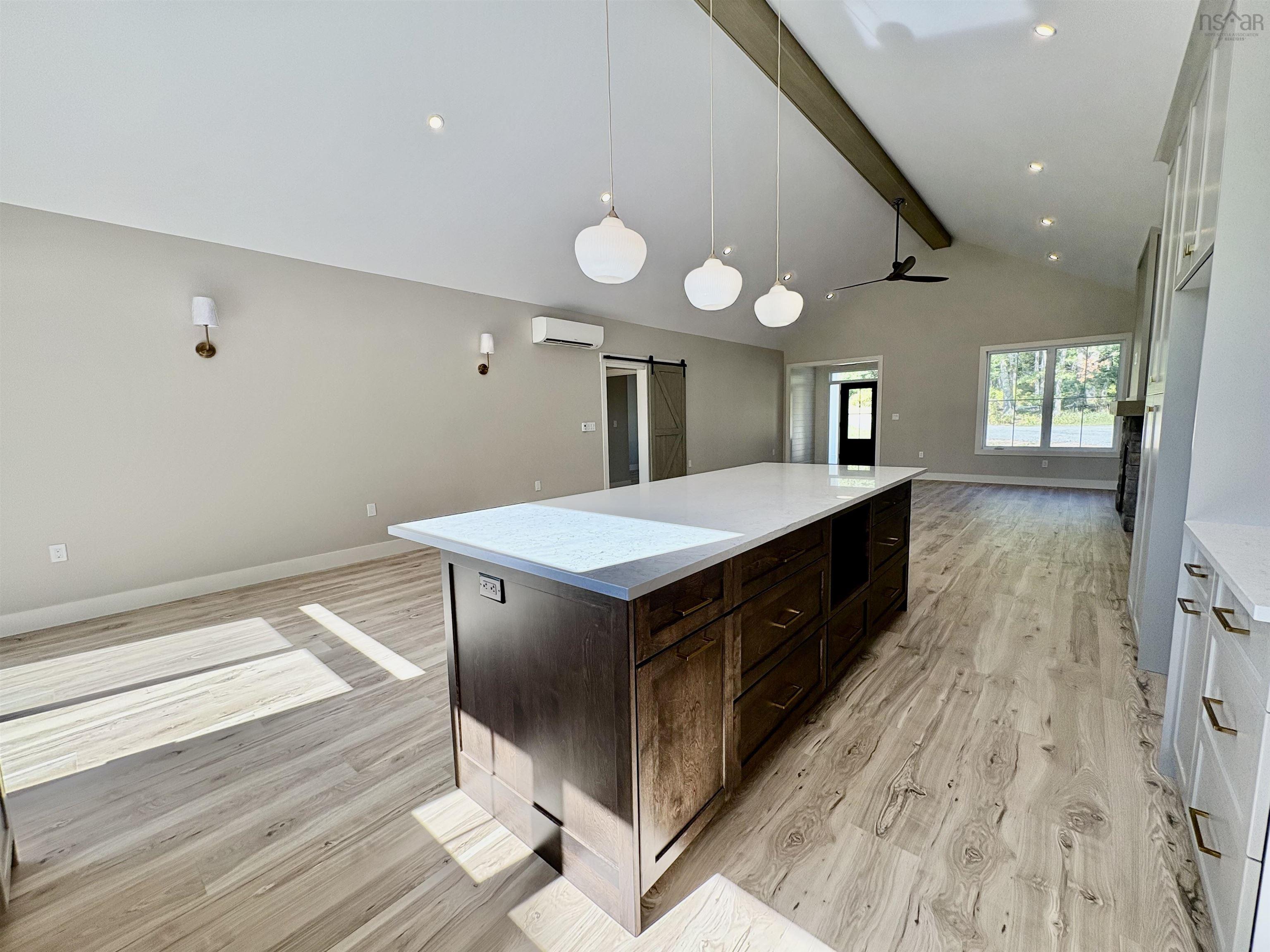 40 Shirewood Lane photo #11