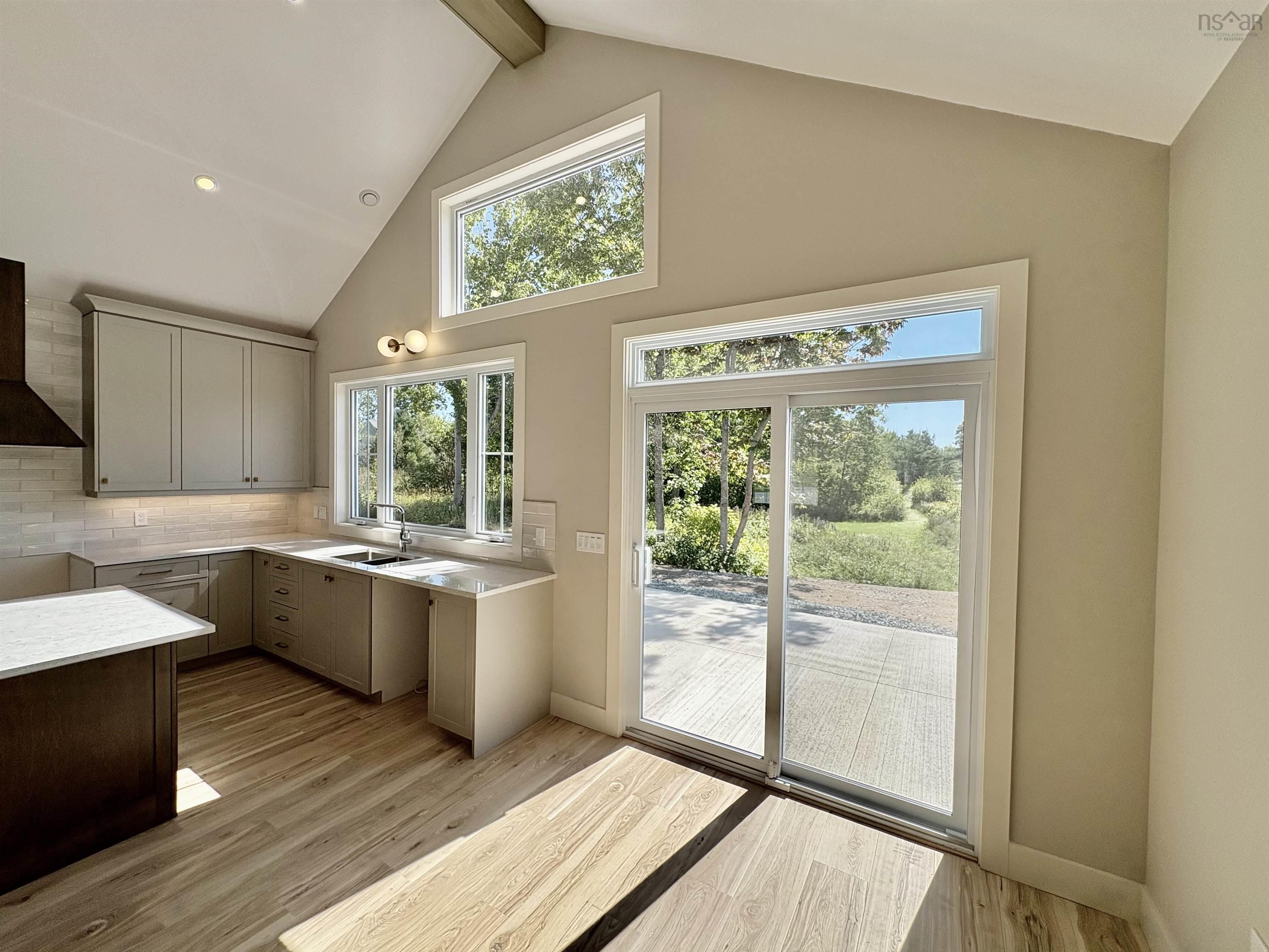 40 Shirewood Lane photo #14