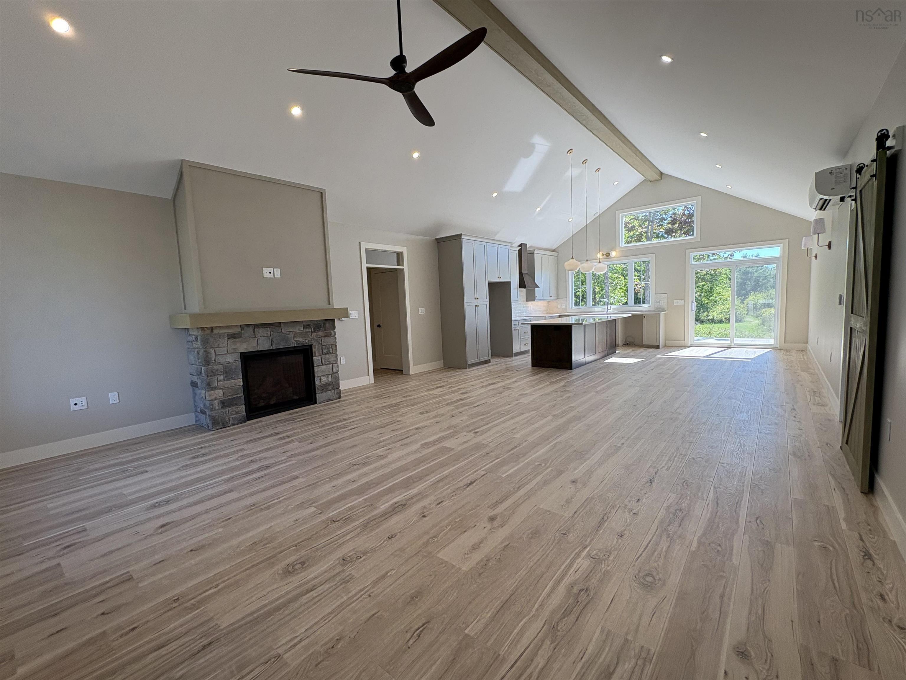 40 Shirewood Lane photo #18