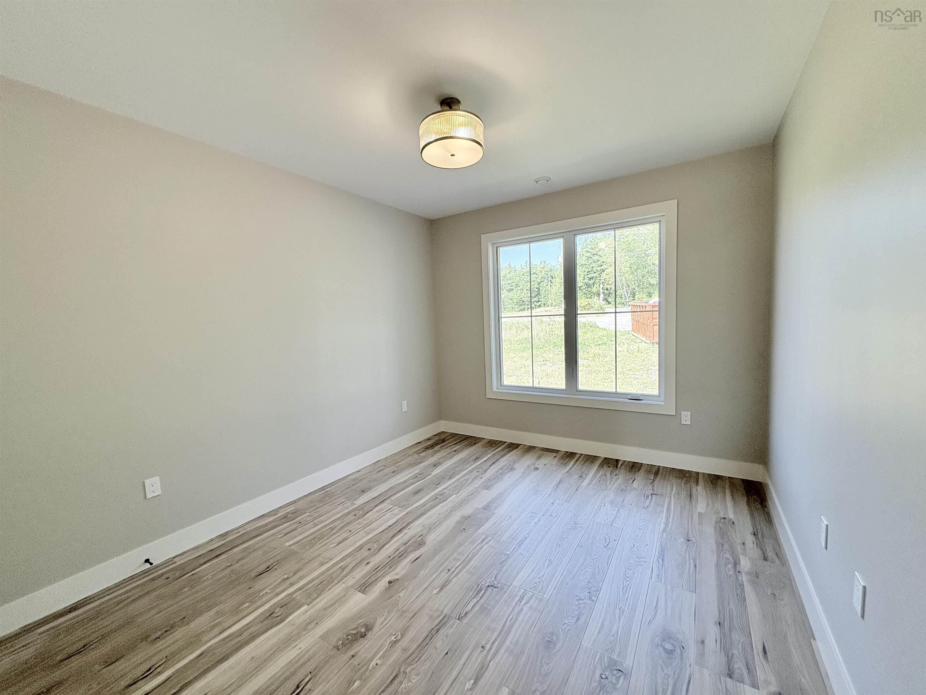 40 Shirewood Lane photo #25