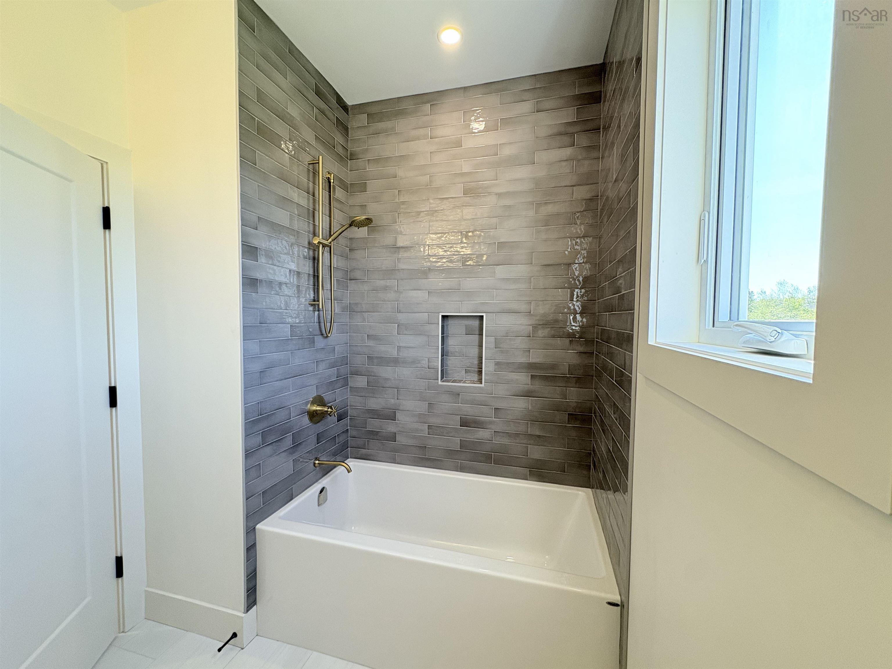 40 Shirewood Lane photo #30