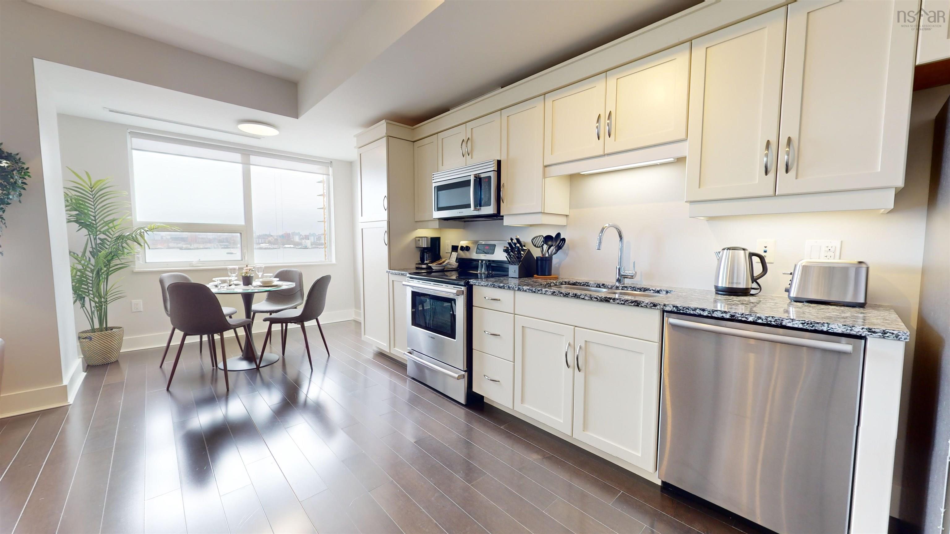 605 31 Kings Wharf Place photo #3