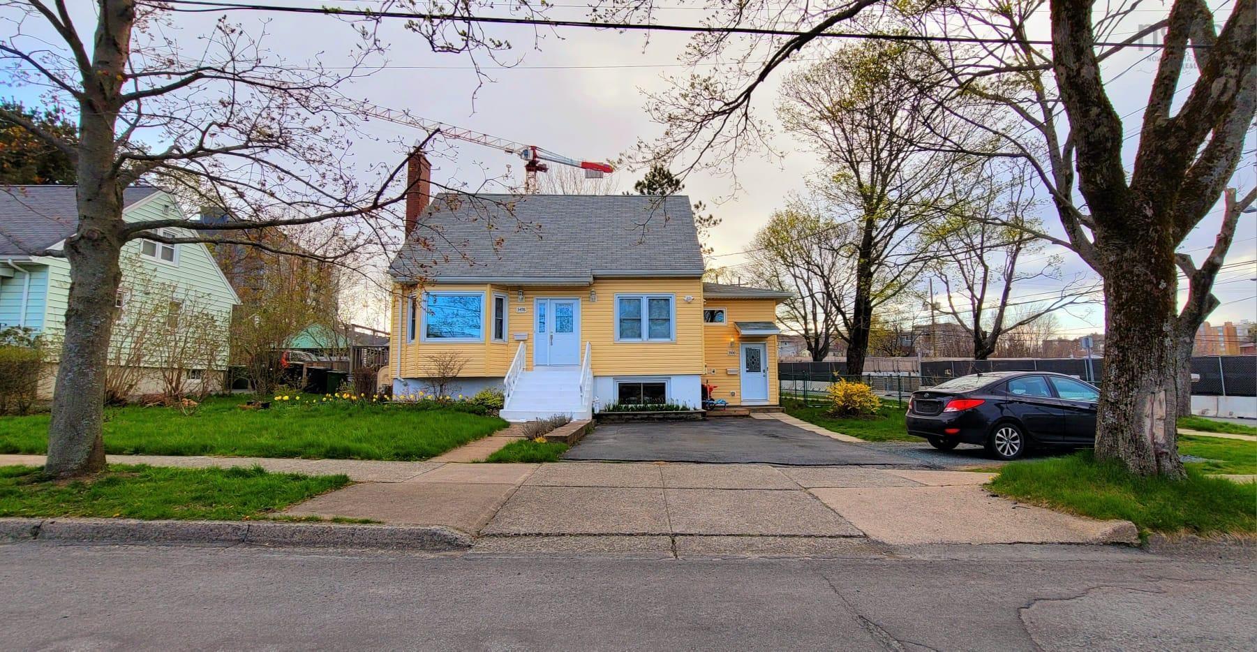 3500 Rowe Avenue photo #21