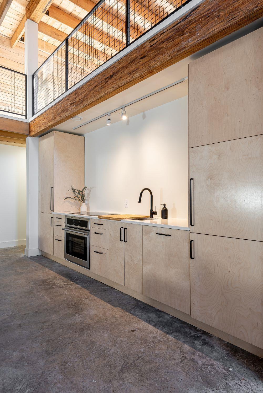 6057 Willow Street photo #13