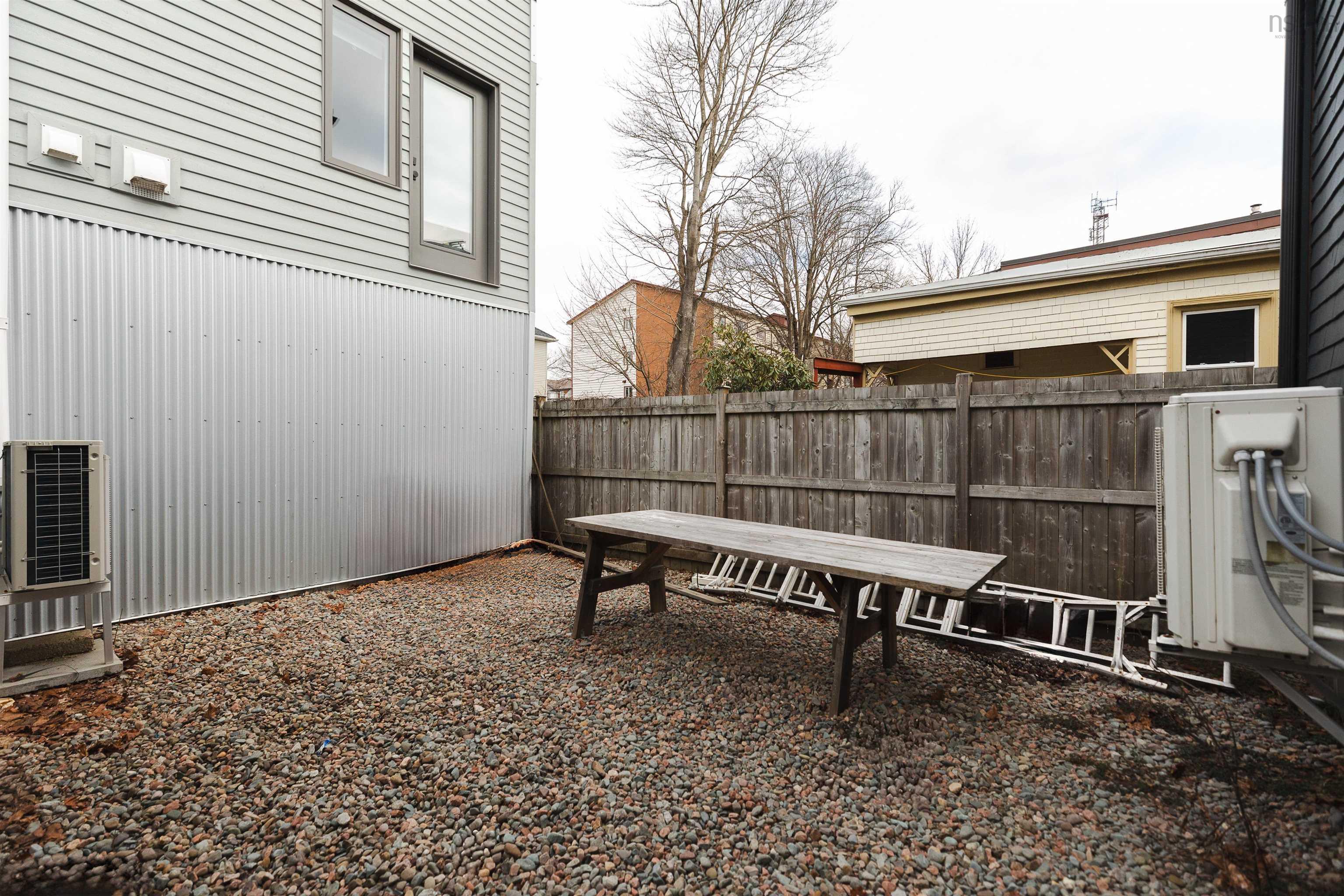 6057 Willow Street photo #26