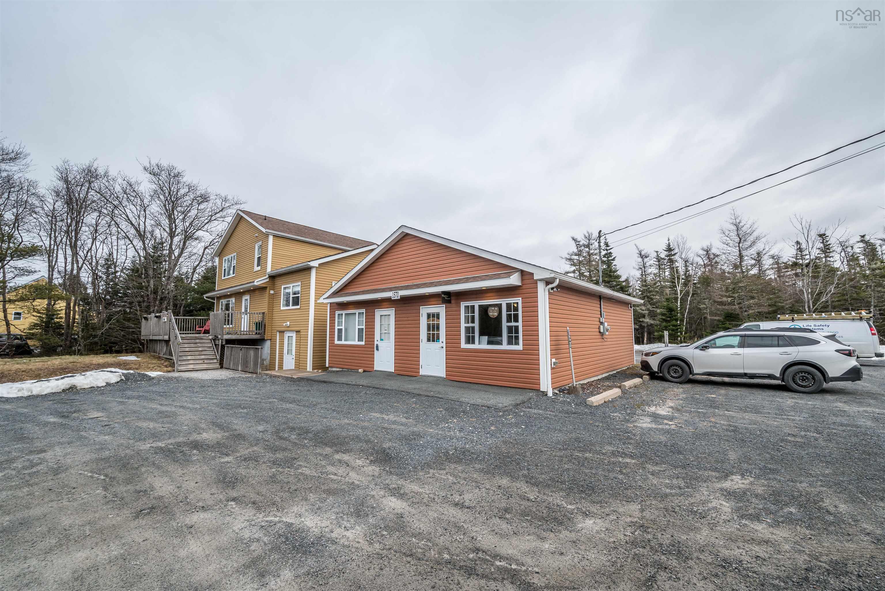 1568 Prospect Road photo #2