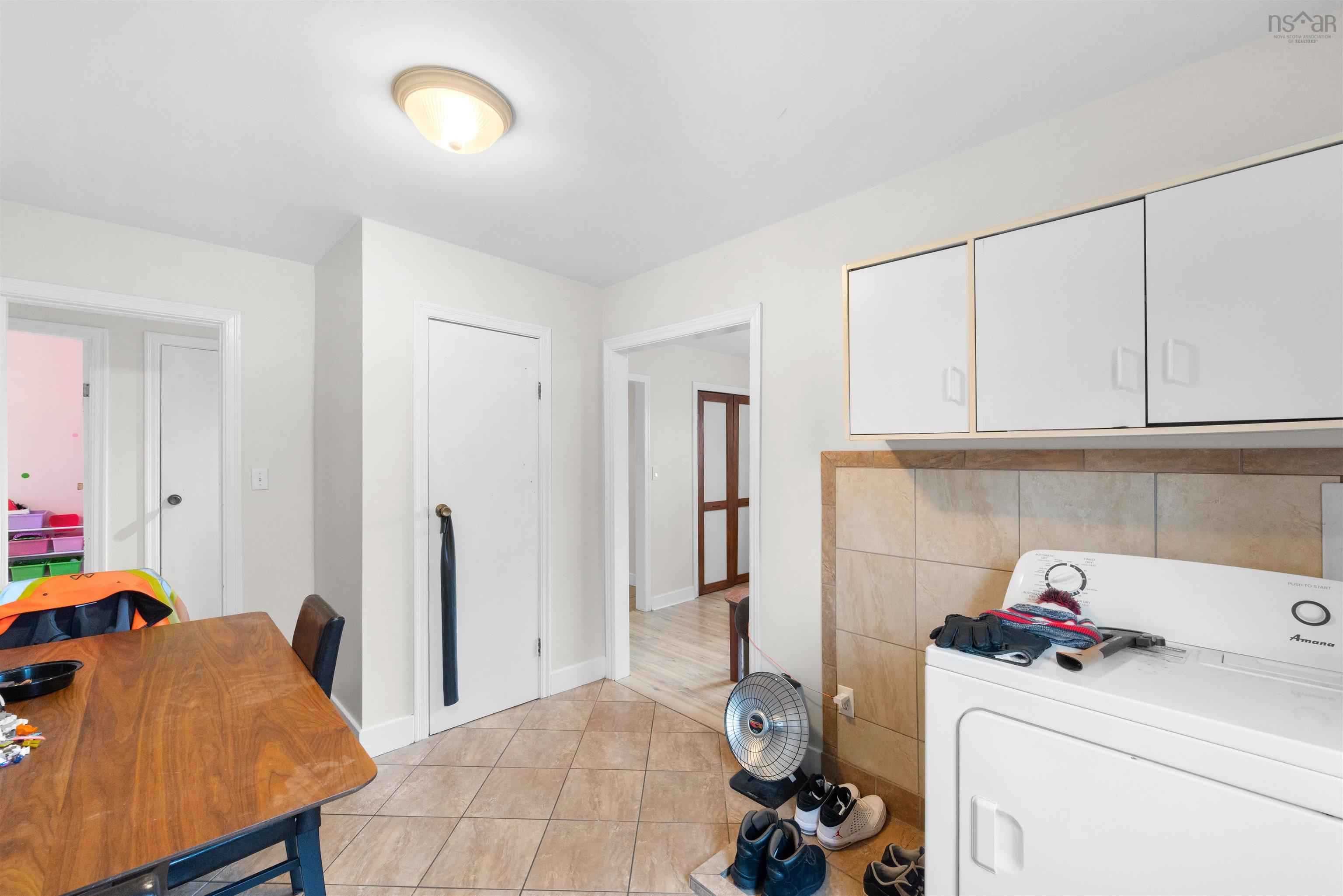 1568 Prospect Road photo #11