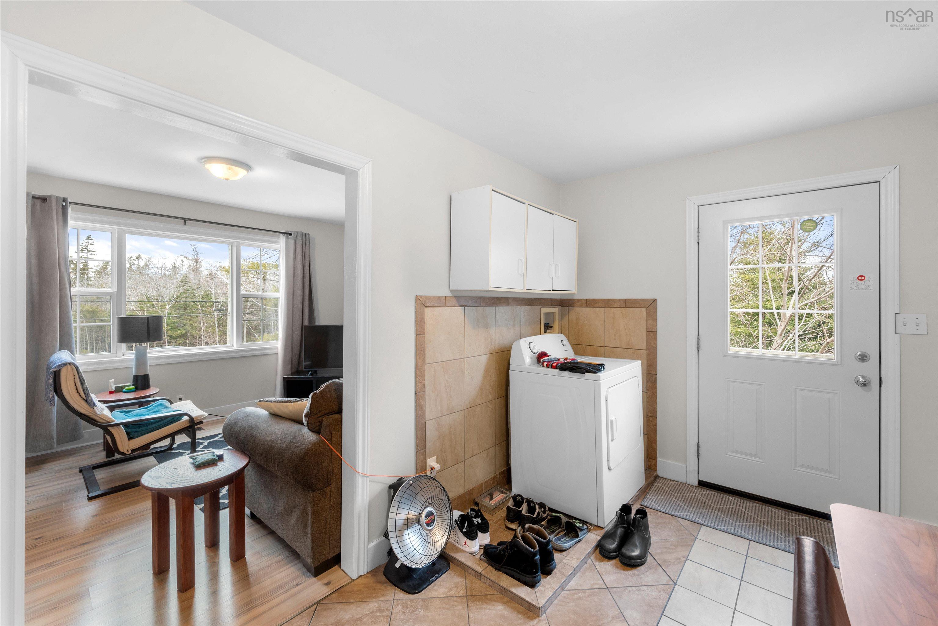 1568 Prospect Road photo #12