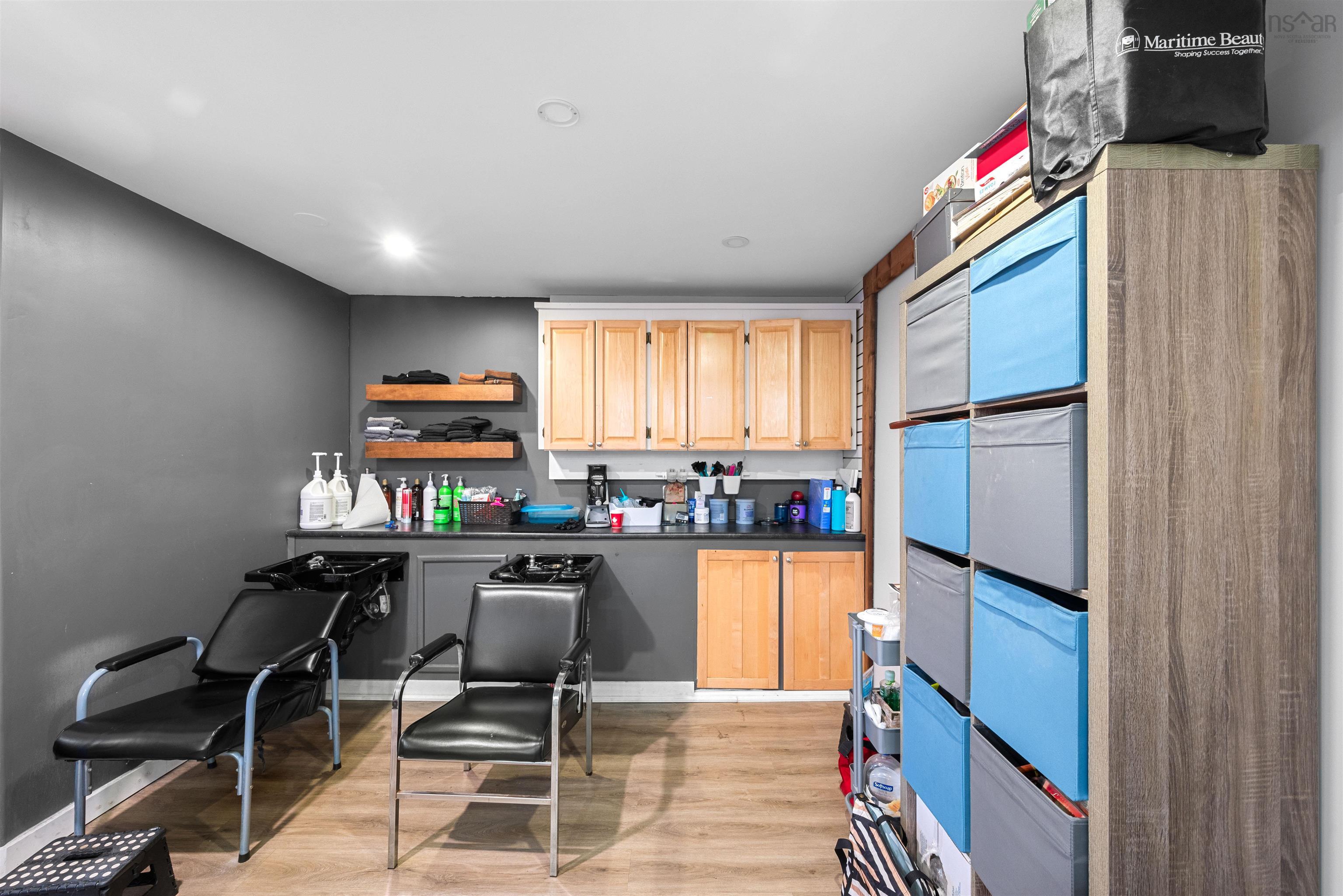 1568 Prospect Road photo #27