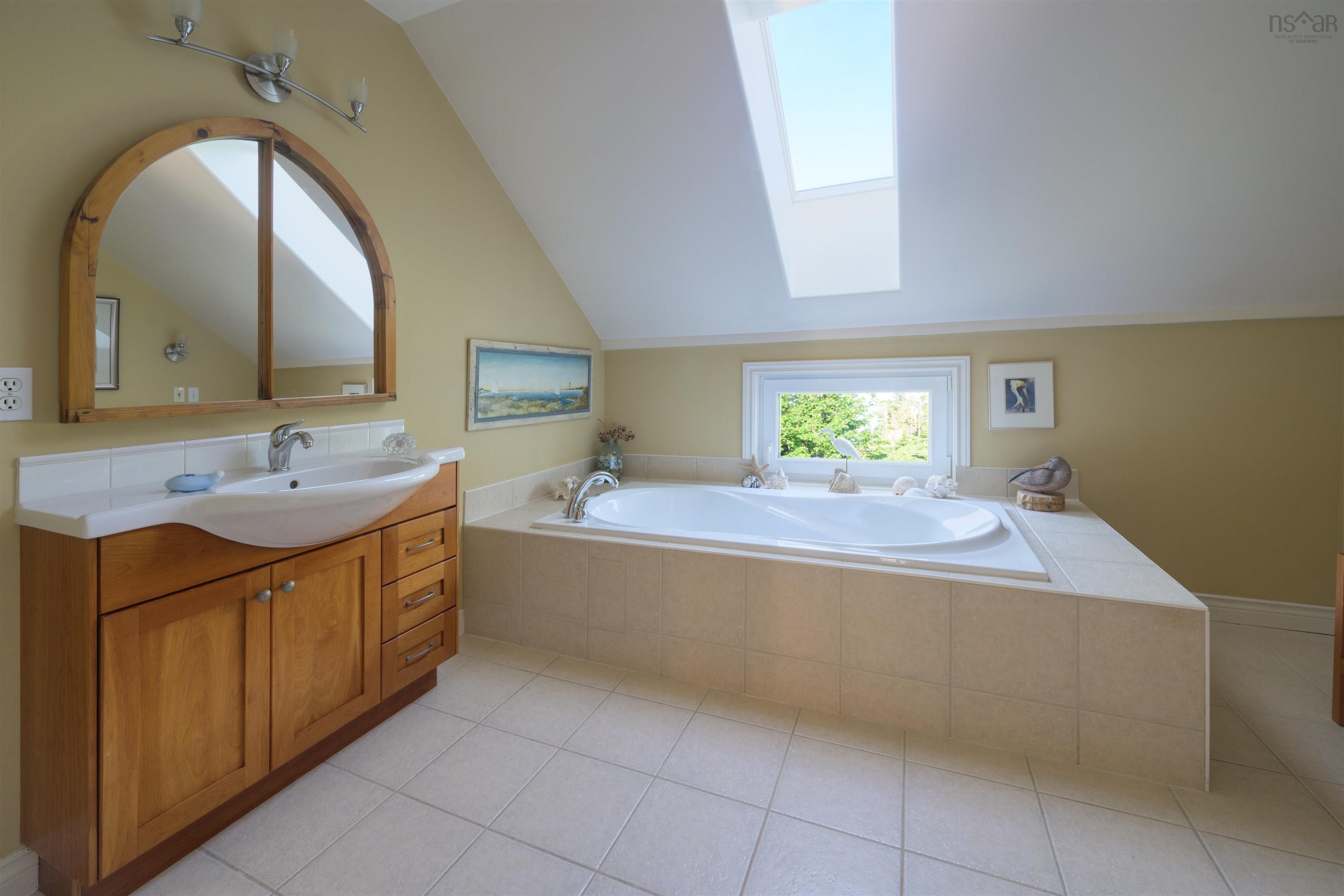 55 Lintlops Road photo #29