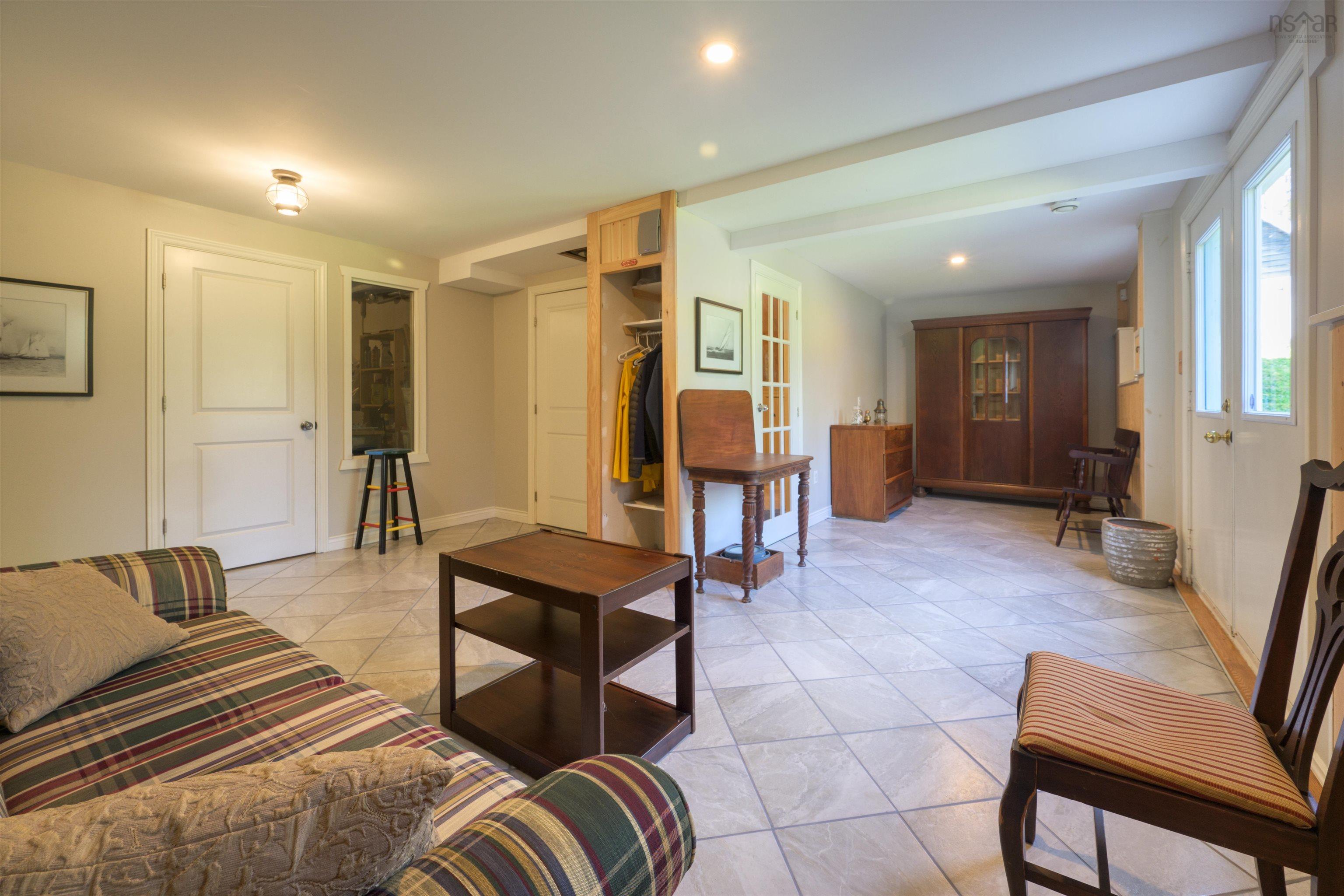 55 Lintlops Road photo #34