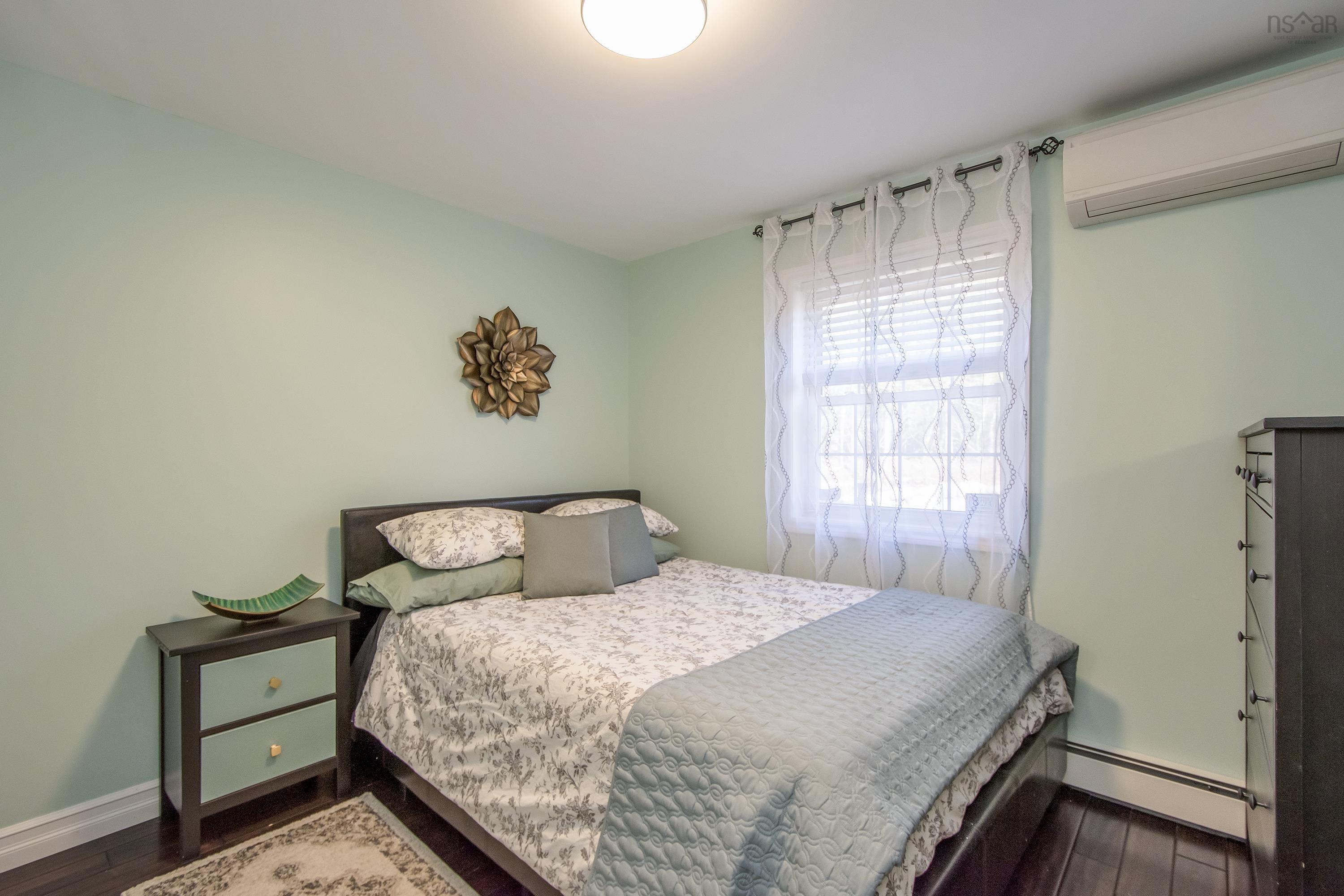 26 Bolton Drive photo #13