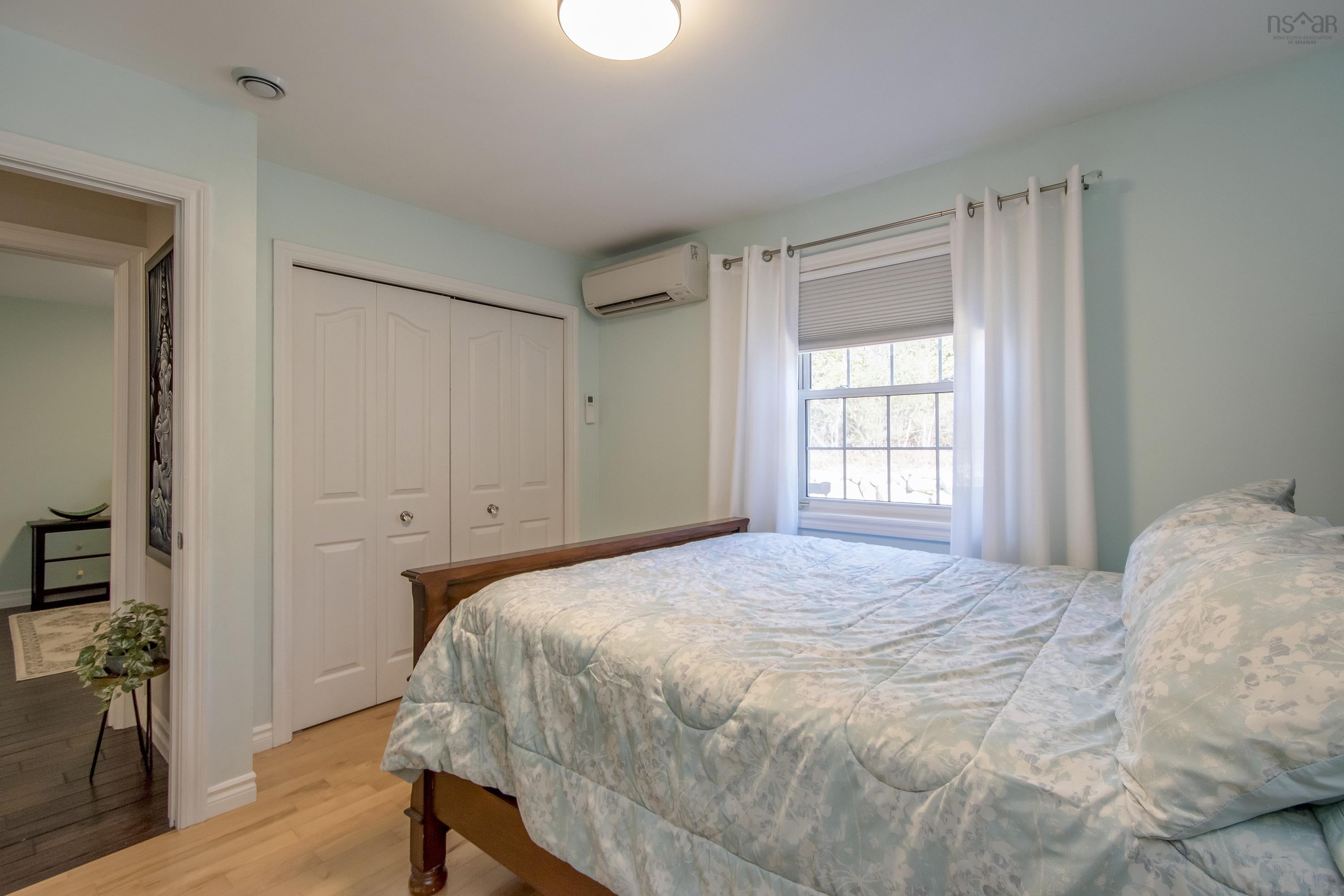 26 Bolton Drive photo #15