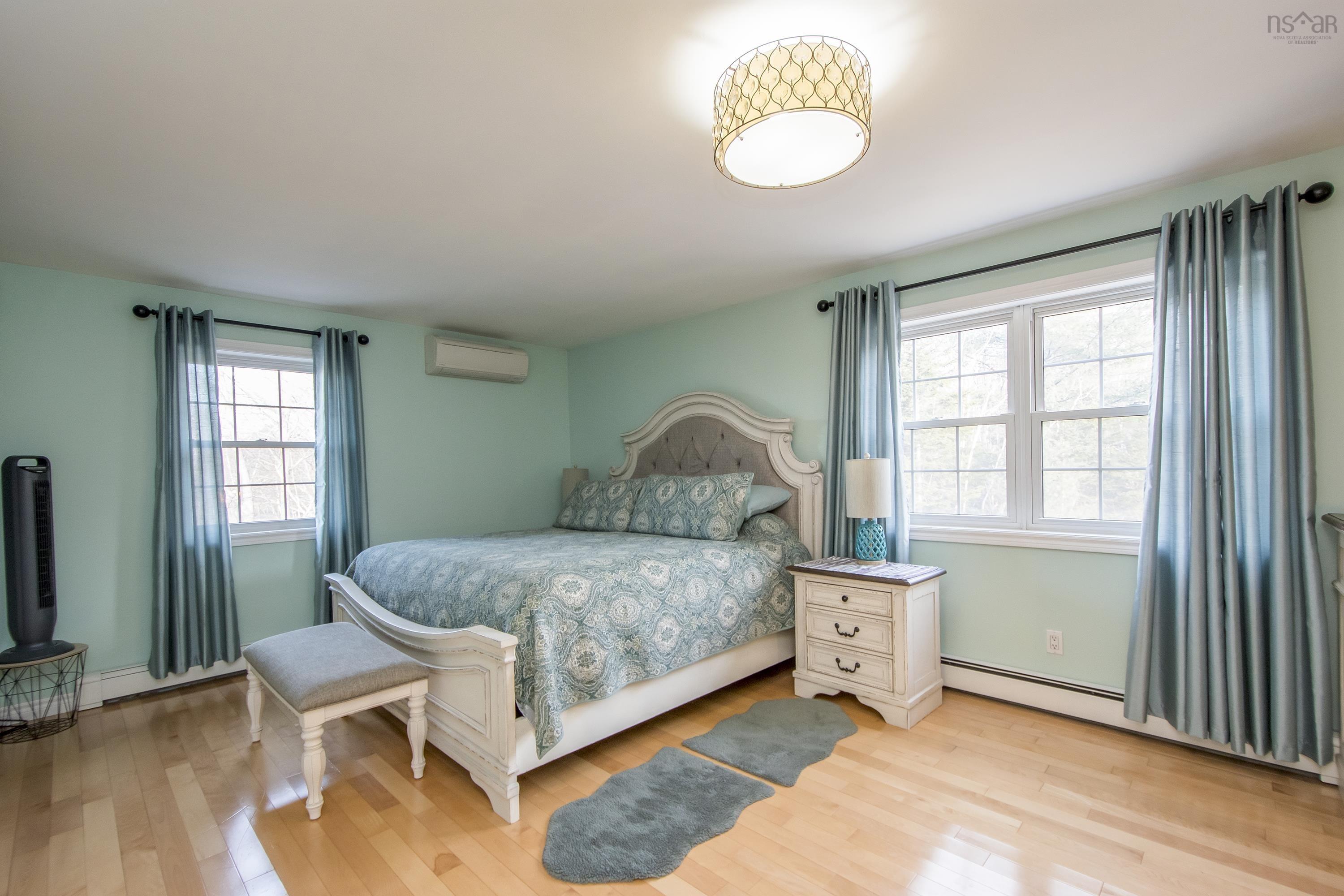 26 Bolton Drive photo #17