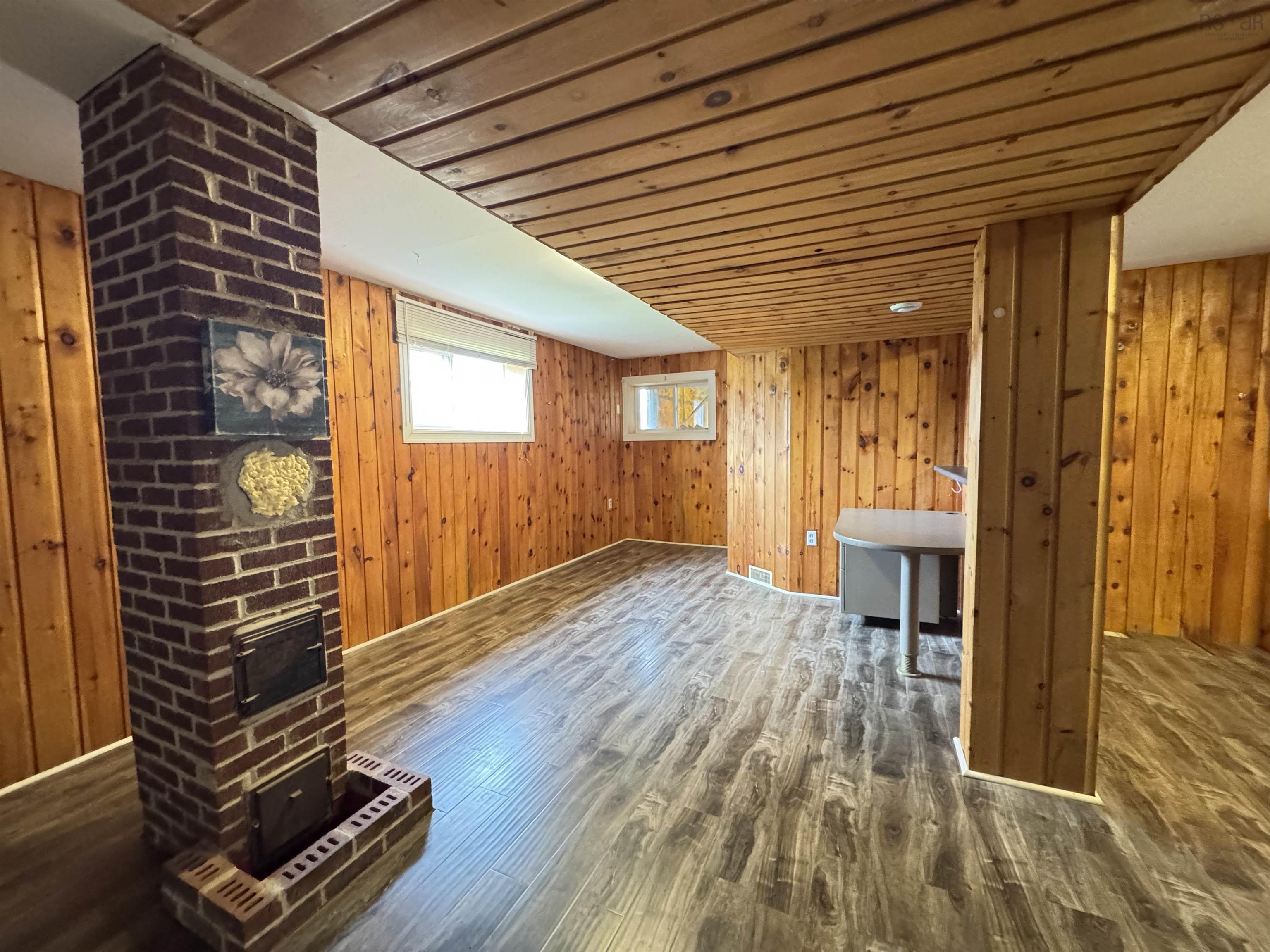 1661 Beaver Bank Road photo #11