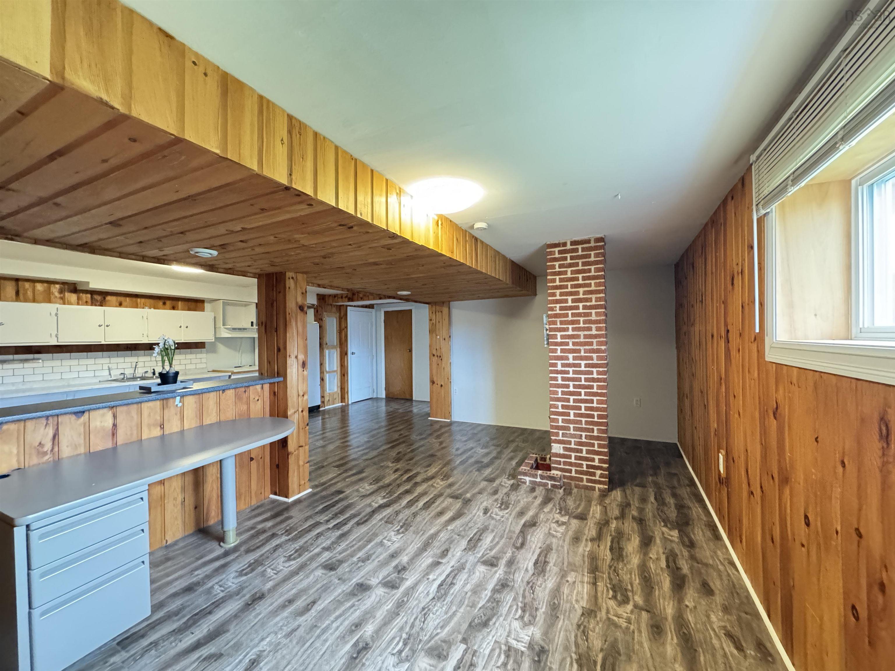 1661 Beaver Bank Road photo #12