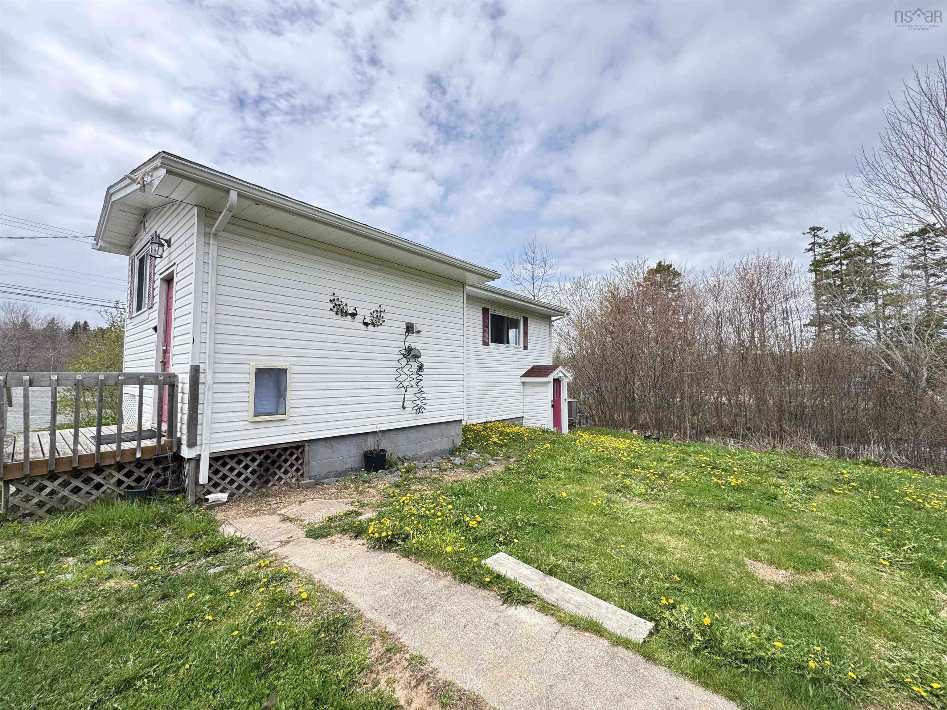 1661 Beaver Bank Road photo #15