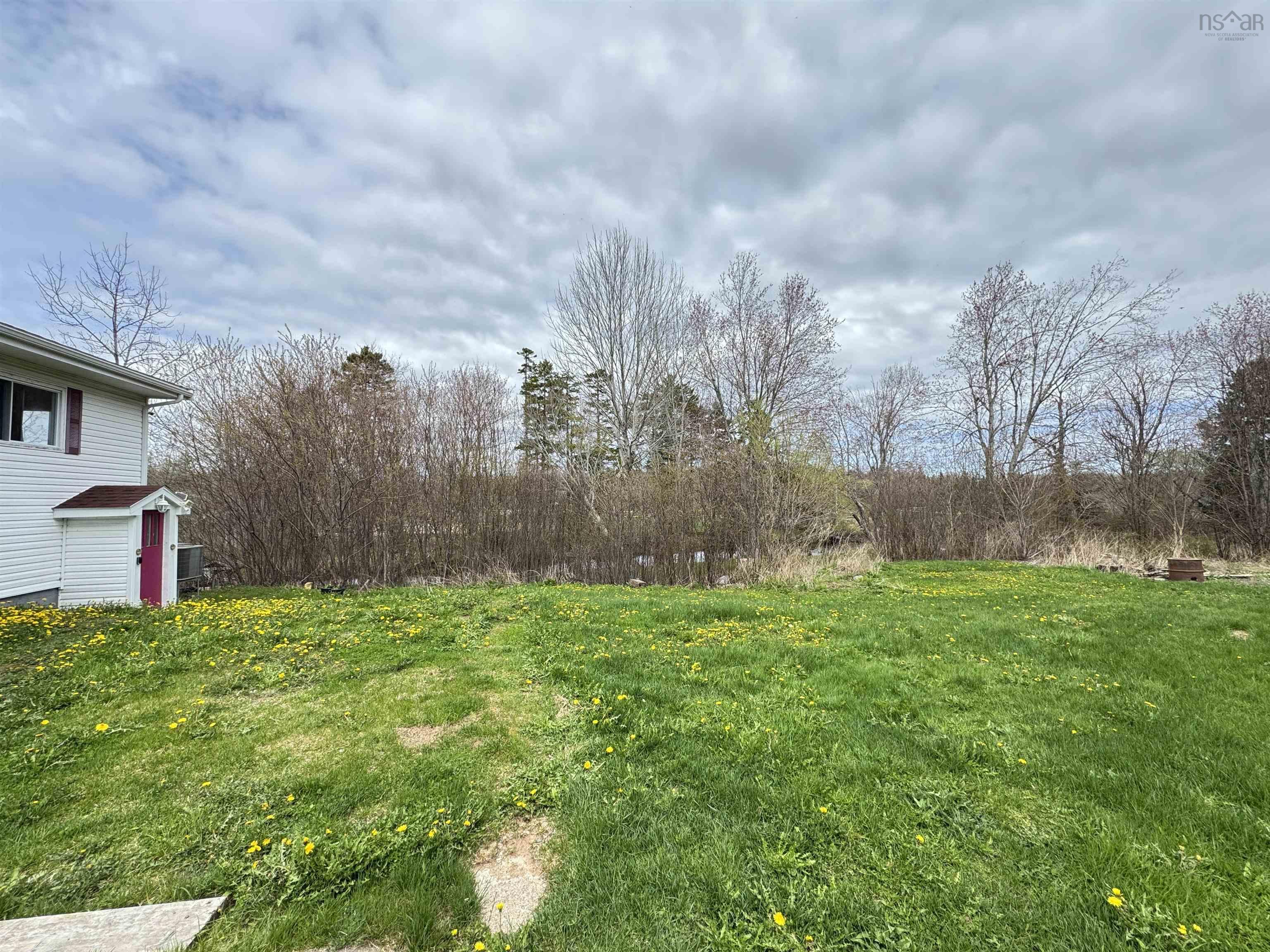 1661 Beaver Bank Road photo #16