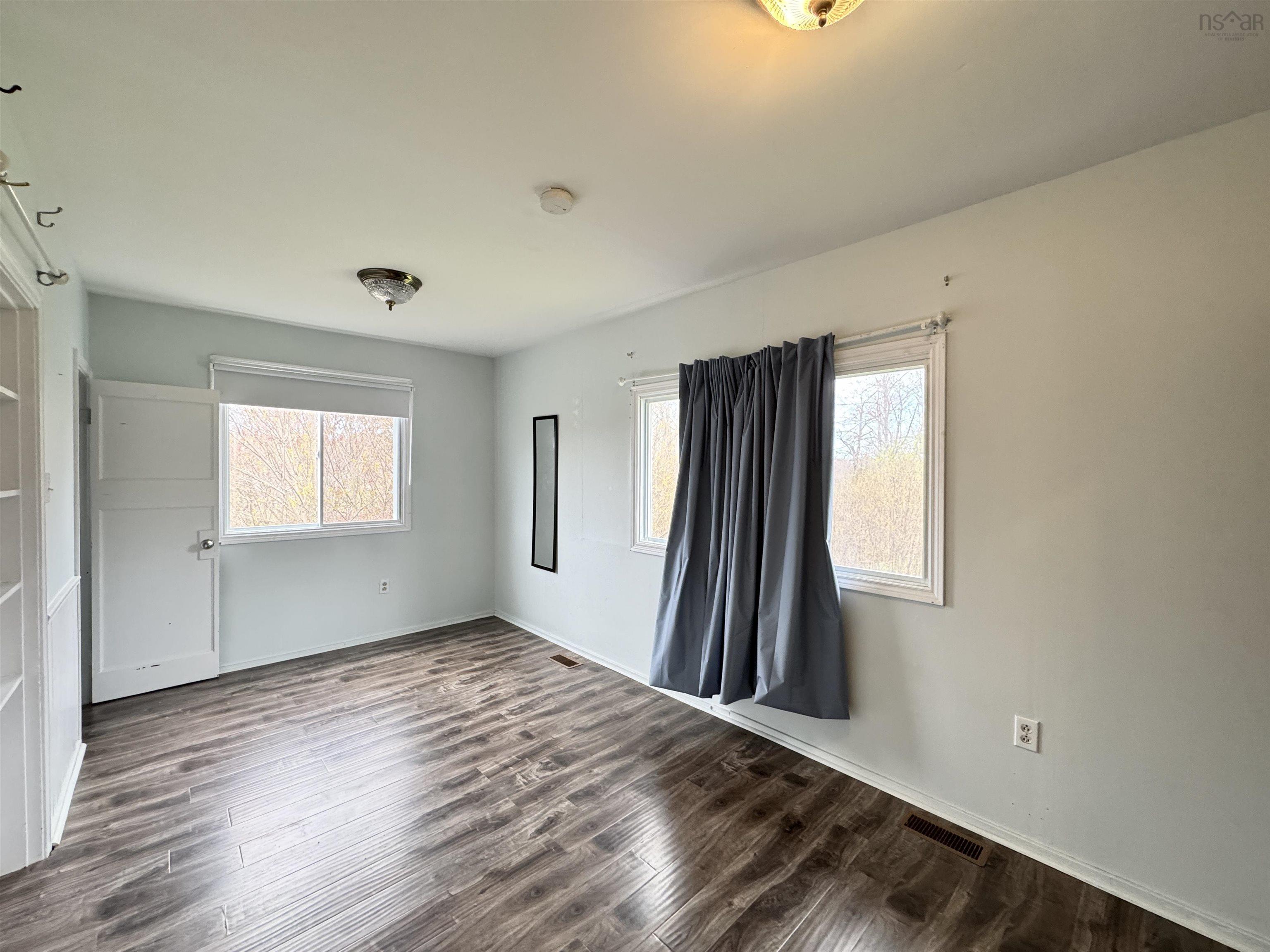 1661 Beaver Bank Road photo #8