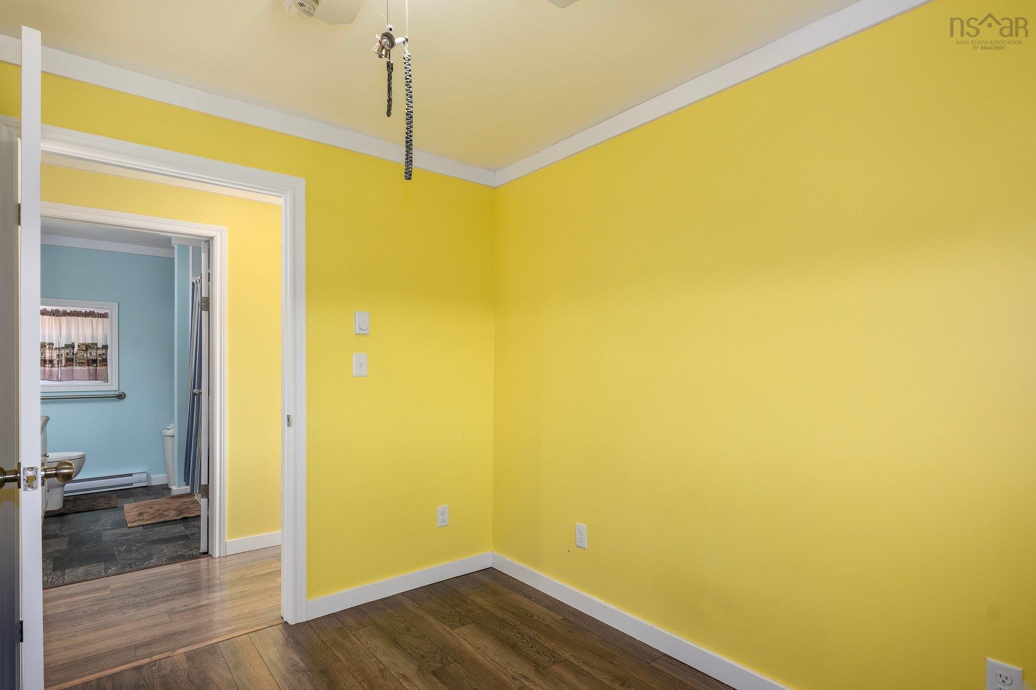 166 Hillside Drive photo #16
