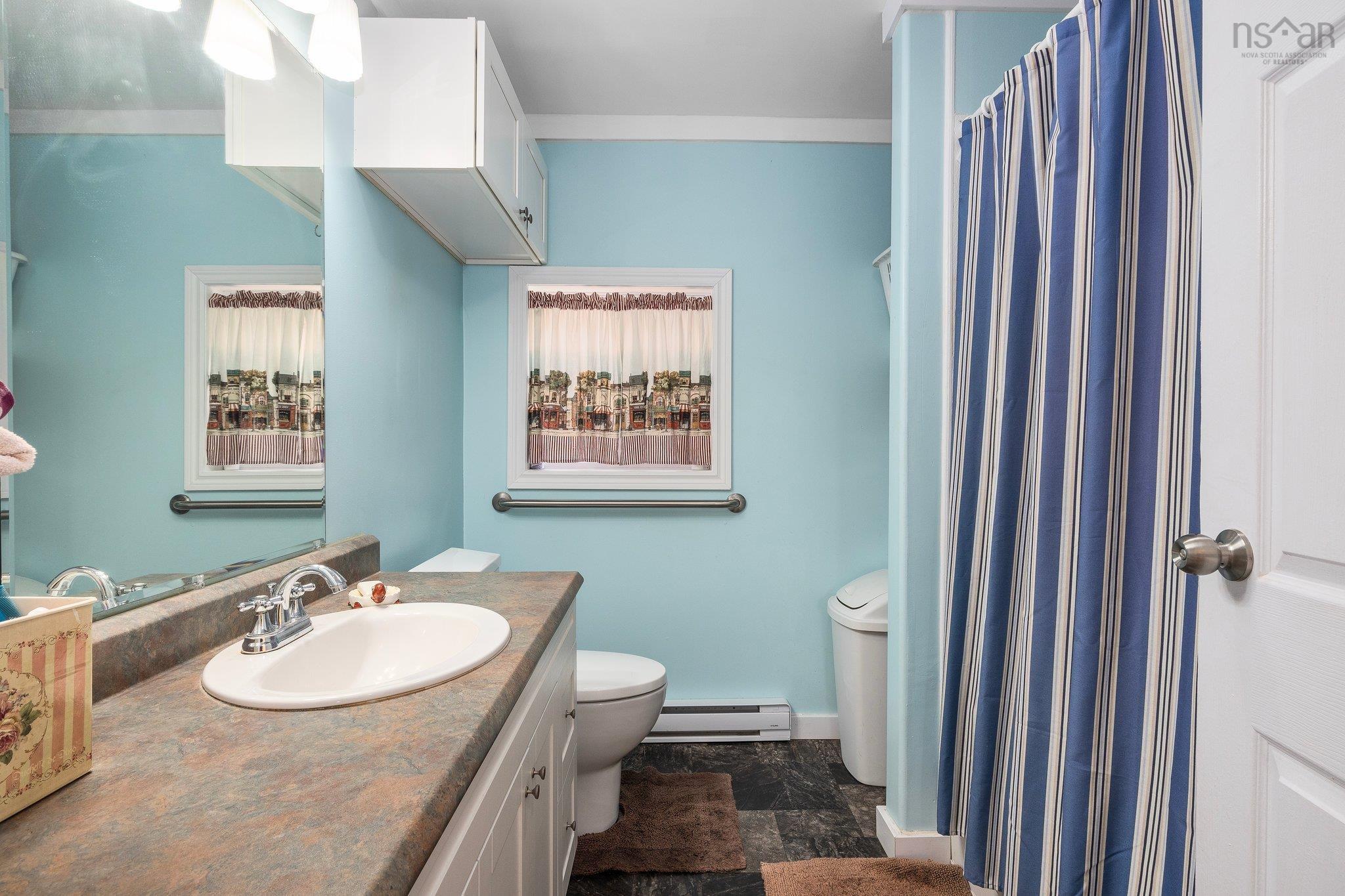 166 Hillside Drive photo #17