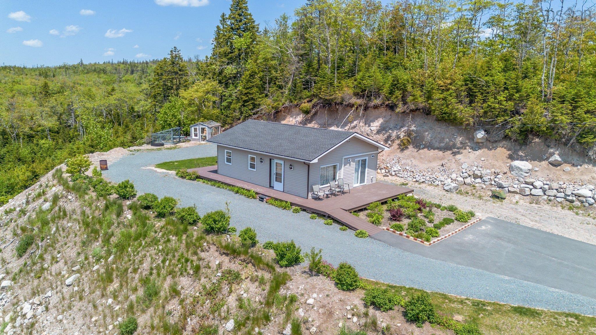 166 Hillside Drive photo #25
