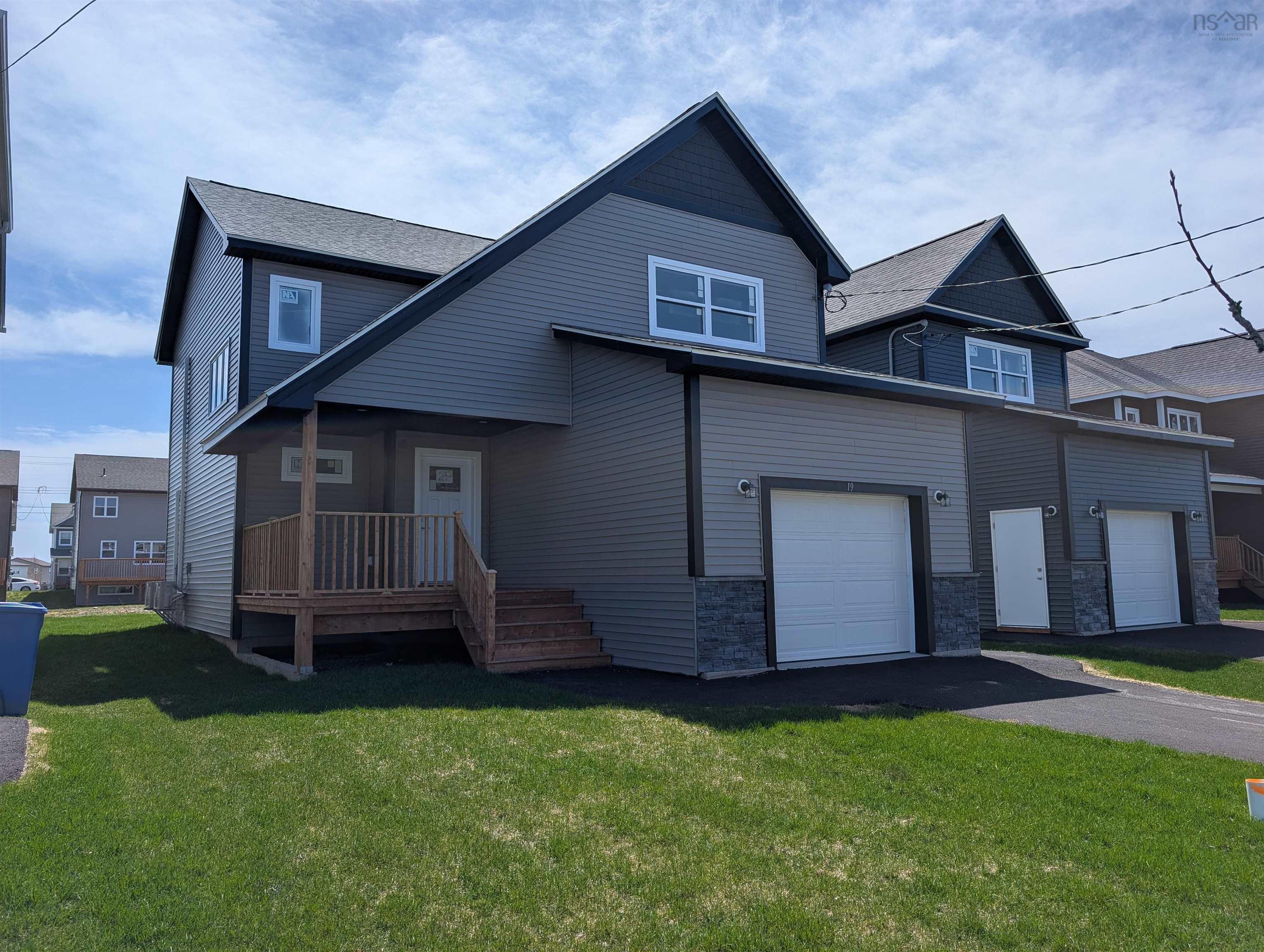 19 BRICK LANE, HALIFAX, NS Photo 1