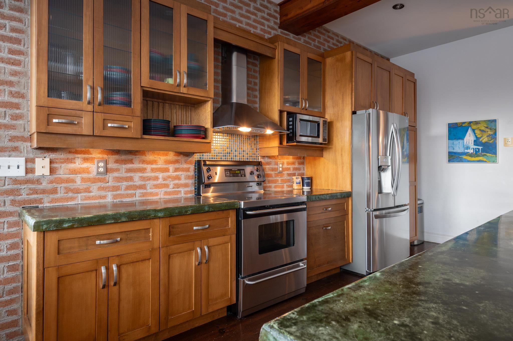 6880 Quinpool Road photo #12