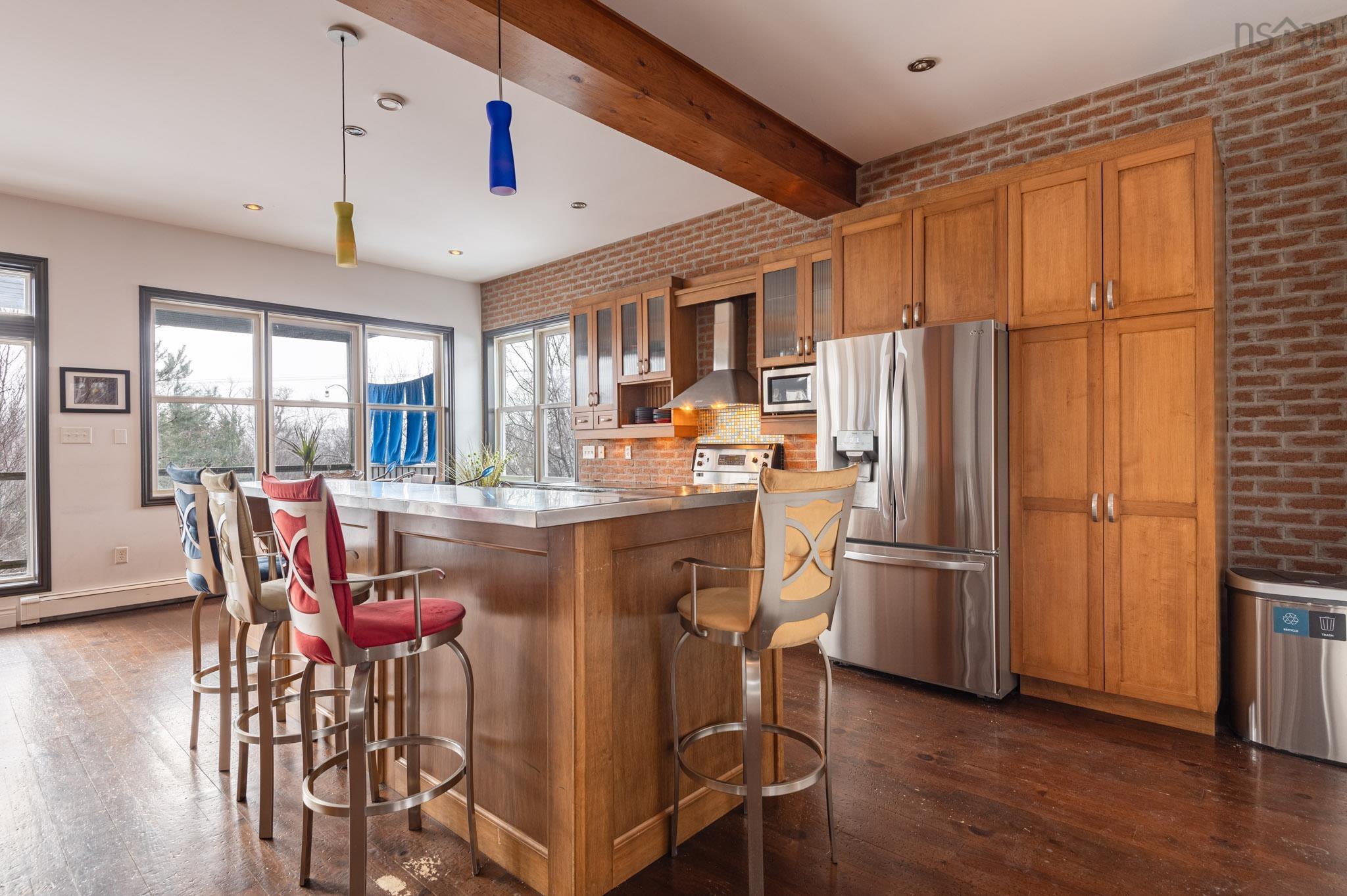 6880 Quinpool Road photo #10