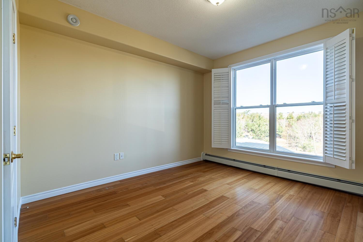 208 36 Southgate Drive photo #25