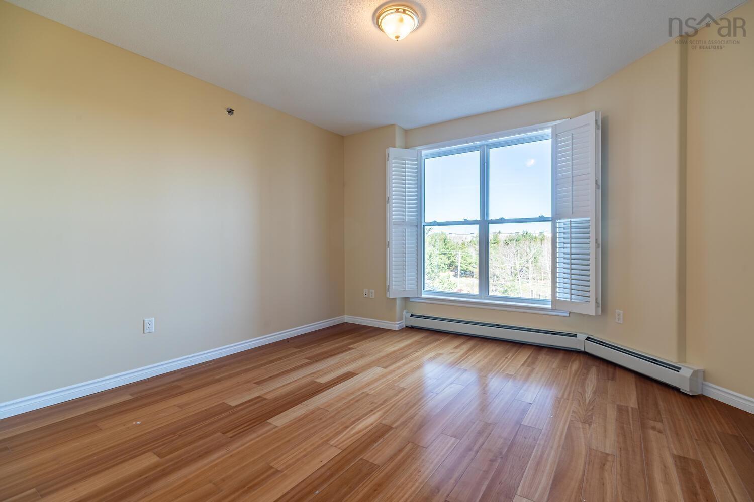 208 36 Southgate Drive photo #27