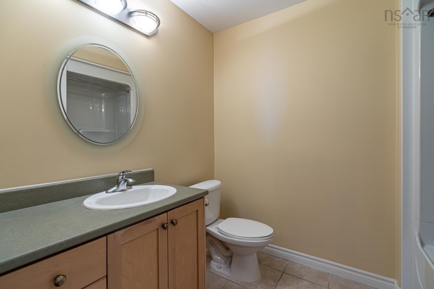 208 36 Southgate Drive photo #28