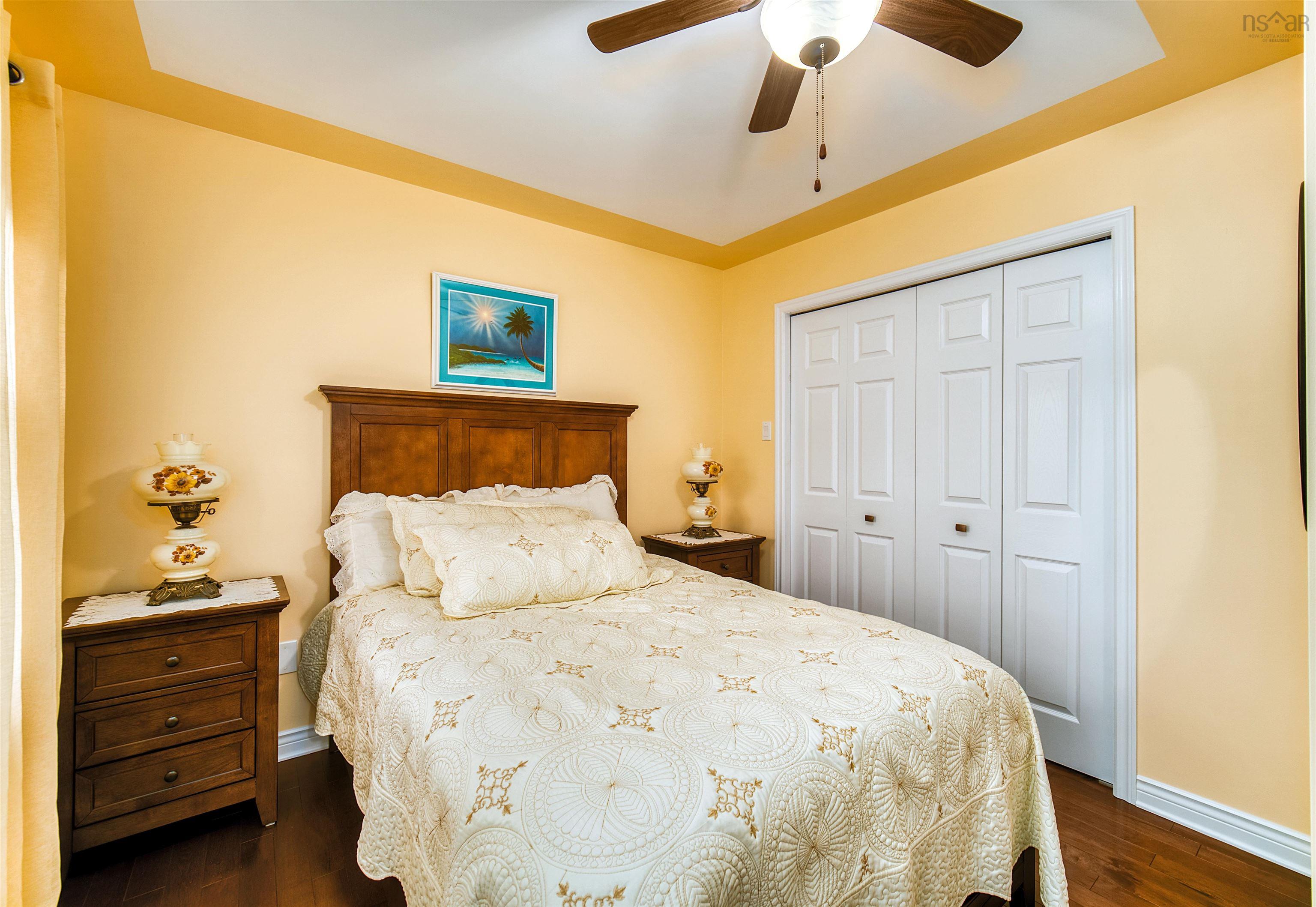 20 Perry Court photo #42