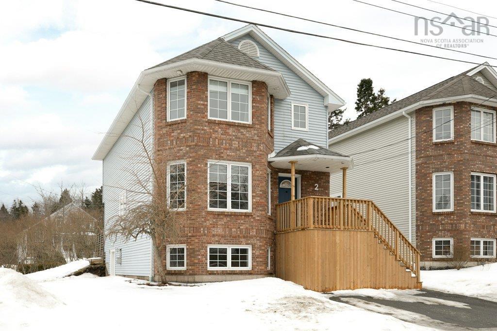 2 Christie Court photo #35