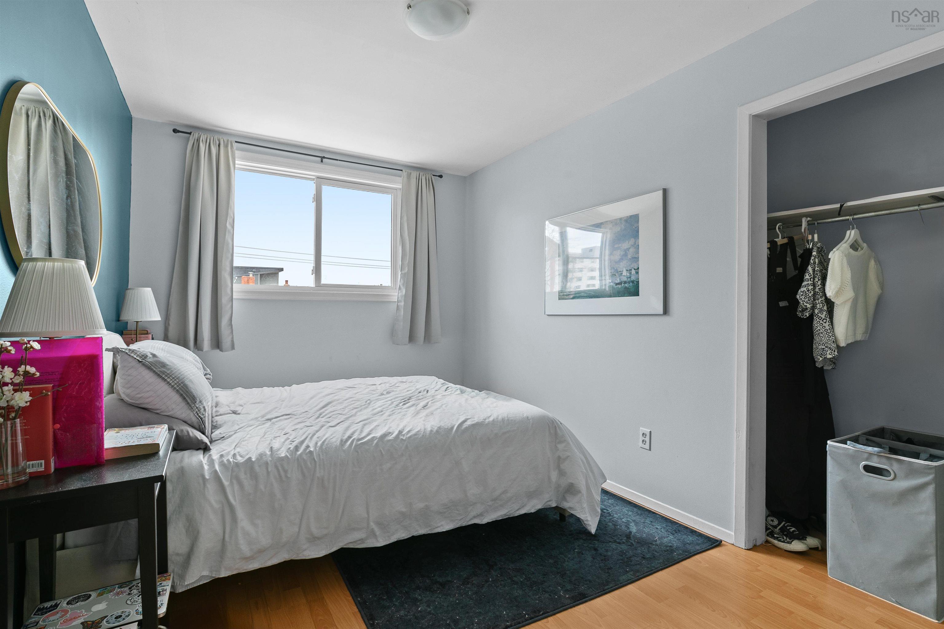 5571 North Street photo #17