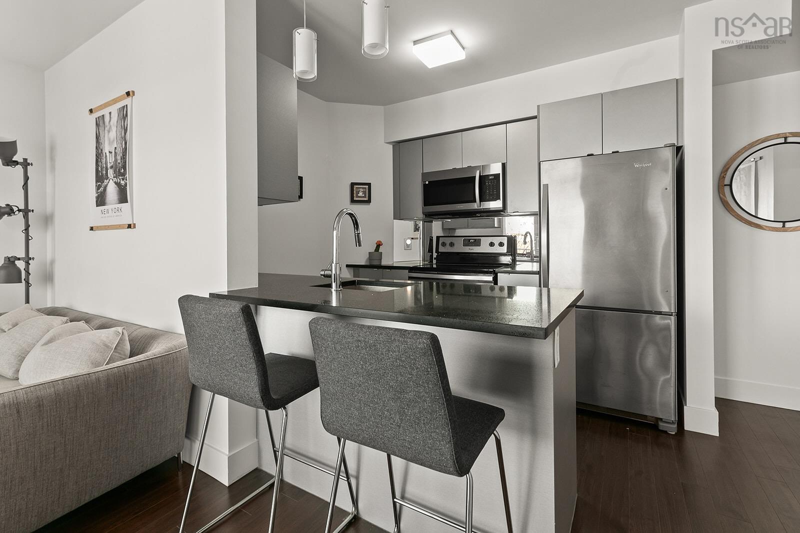 308 5677 Harris Street photo #5
