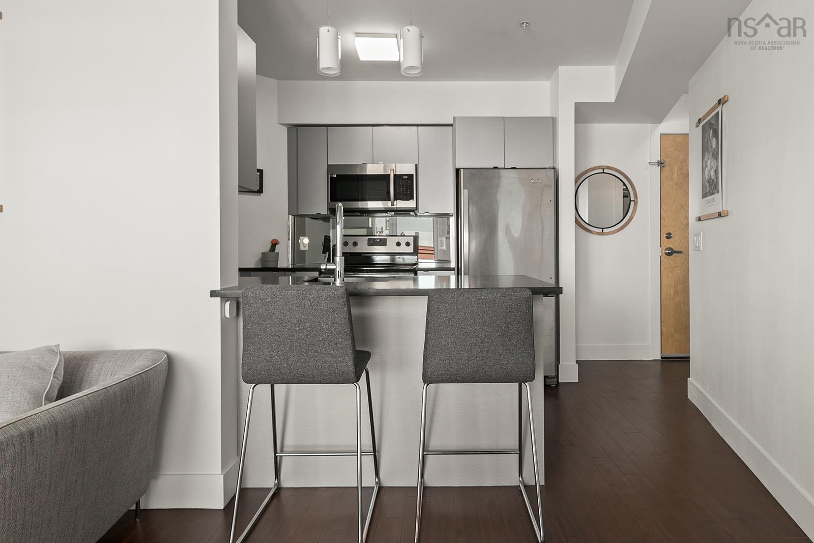 308 5677 Harris Street photo #6