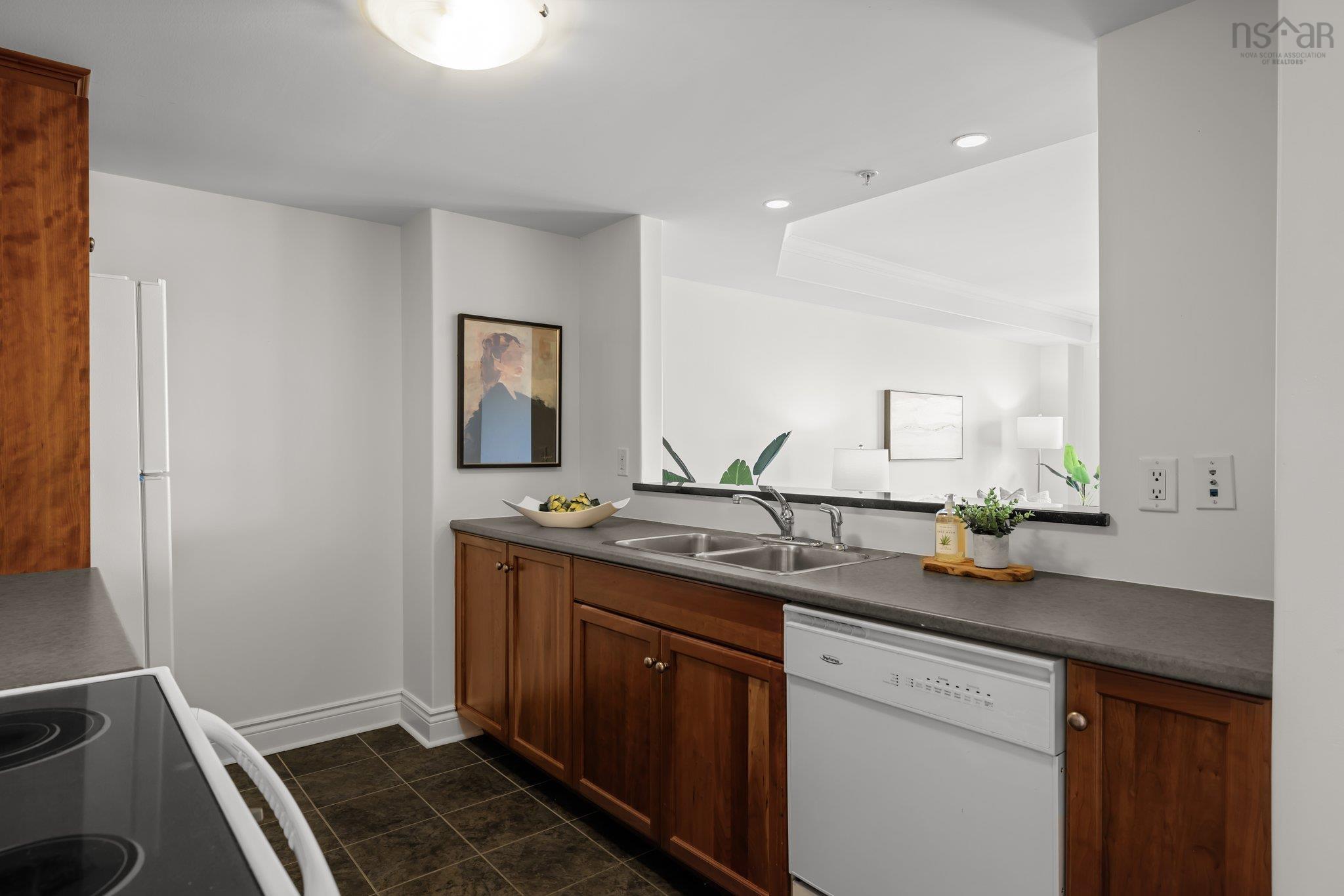 404 5234 Morris Street photo #11