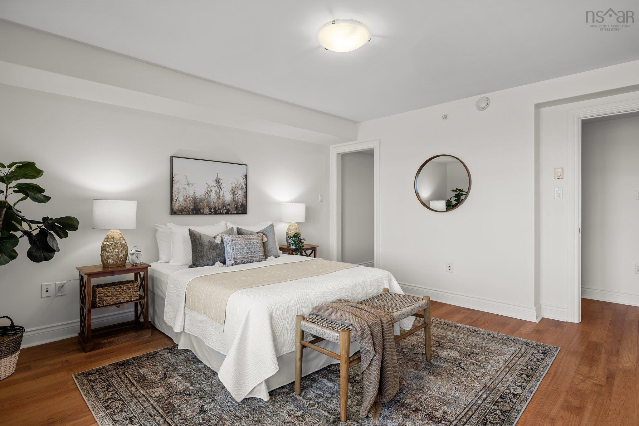 404 5234 Morris Street photo #16
