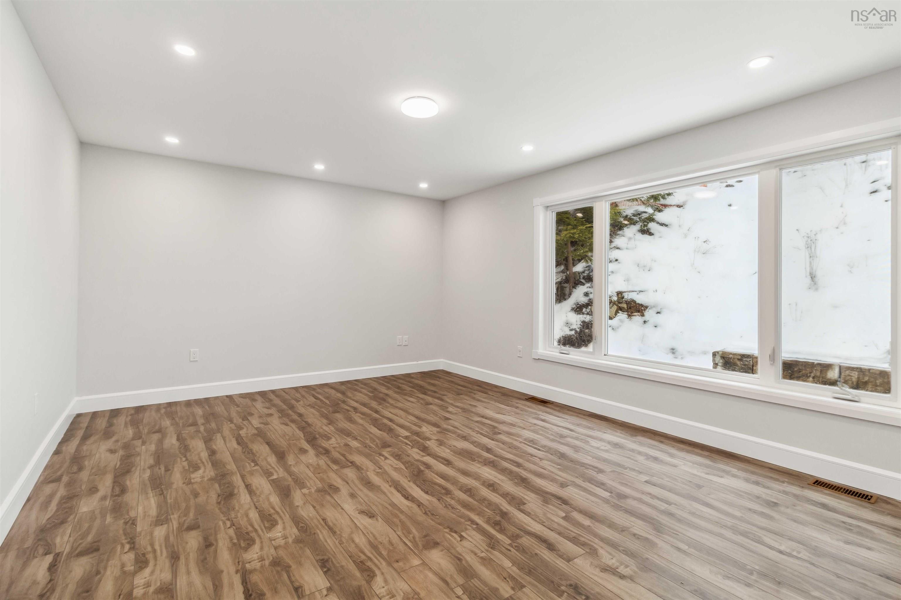 790 Bedford Highway photo #26