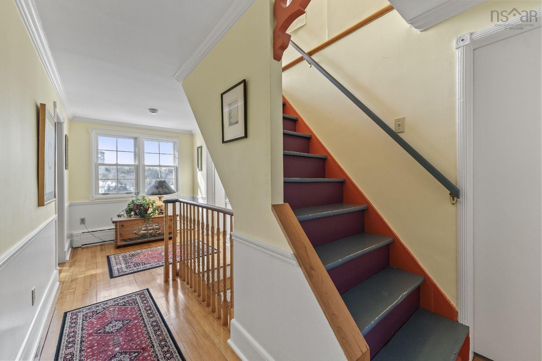1126 Rockcliffe Street photo #27