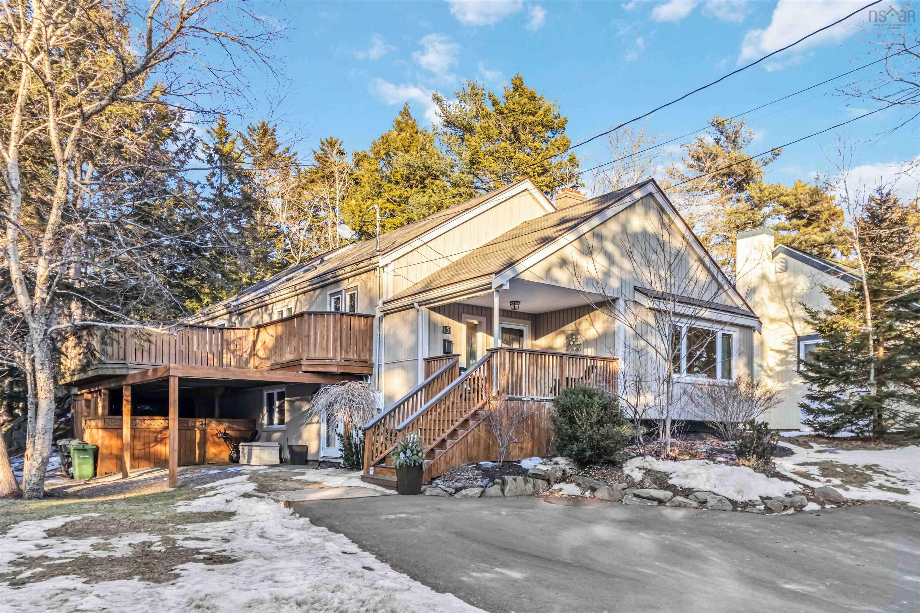 15 VILLAGE CRES, BEDFORD, NS